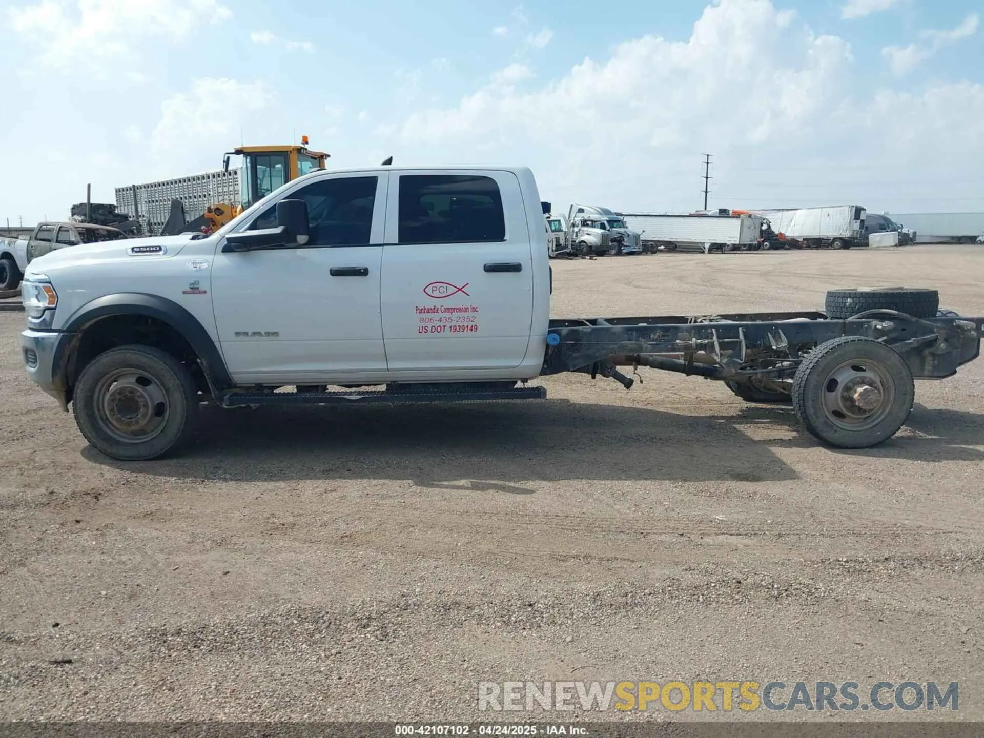 14 fotografías del automóvil dañado 3C7WRNFL4KG621614 RAM 5500 CHASSIS 2019