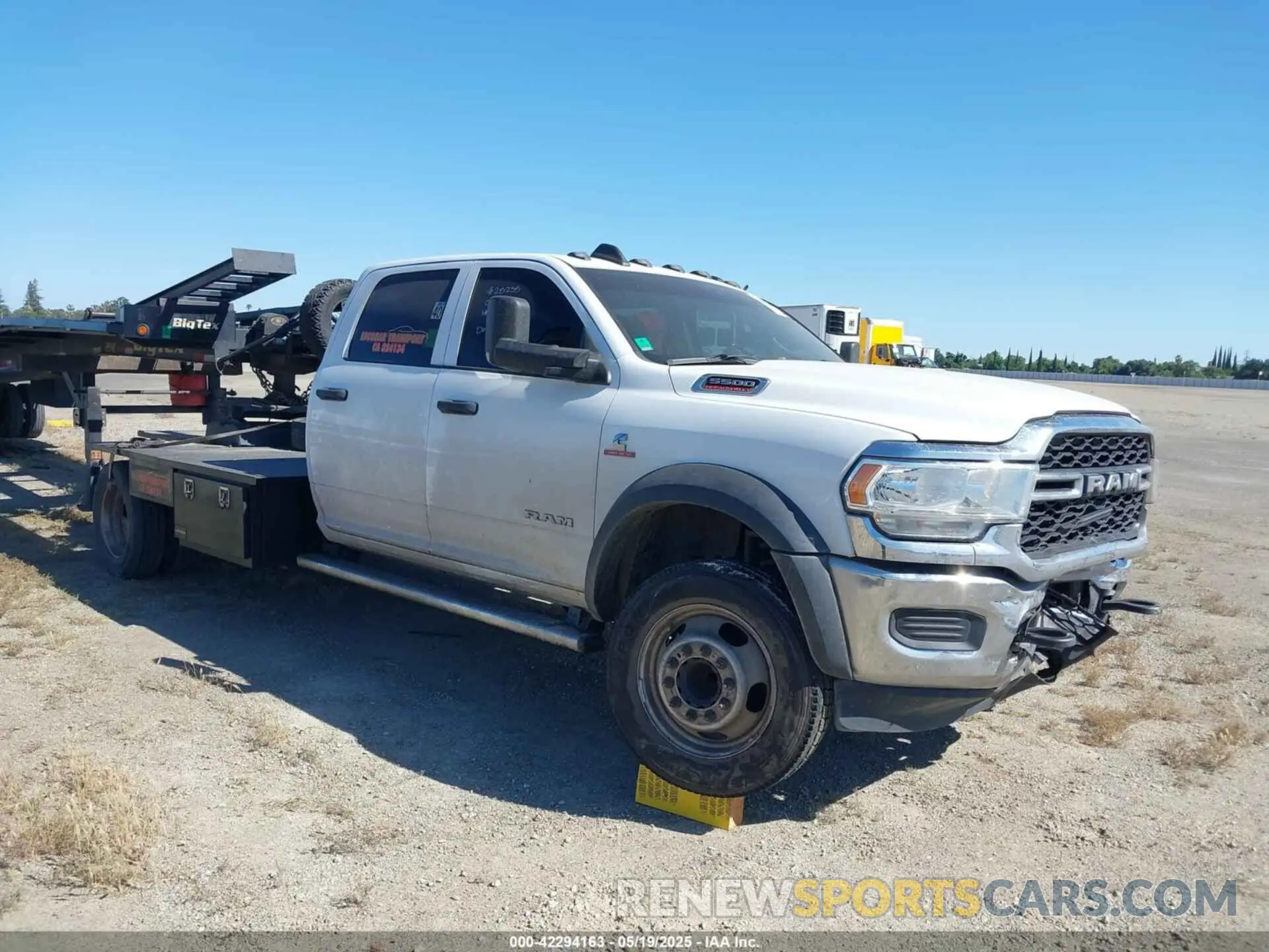 1 fotografías del automóvil dañado 3C7WRMFL7LG263680 RAM 5500 CHASSIS 2020