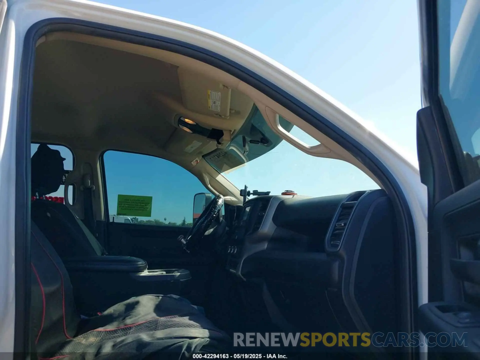 7 fotografías del automóvil dañado 3C7WRMFL7LG263680 RAM 5500 CHASSIS 2020