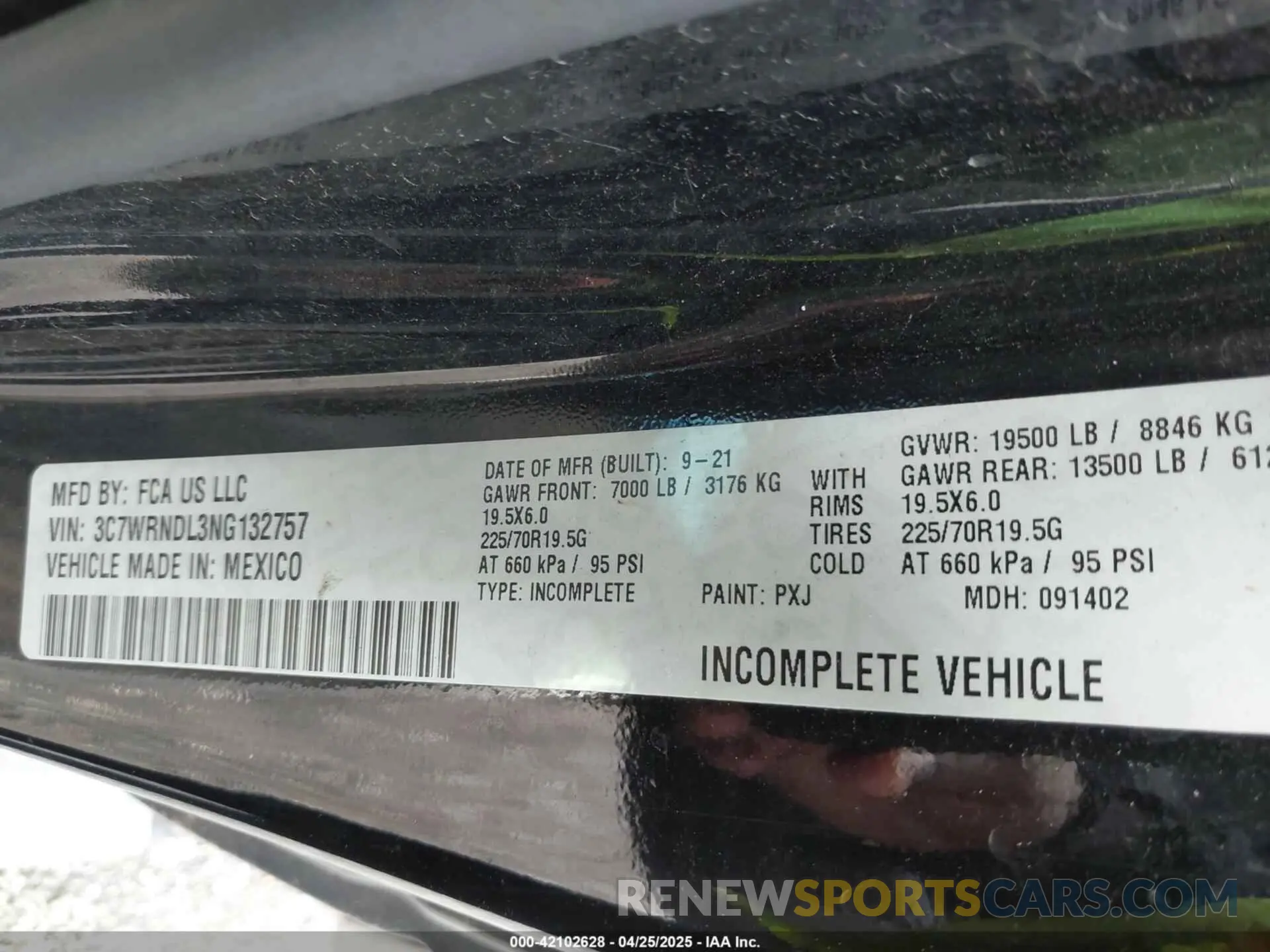 8 fotografías del automóvil dañado 3C7WRNDL3NG132757 RAM 5500 CHASSIS 2022