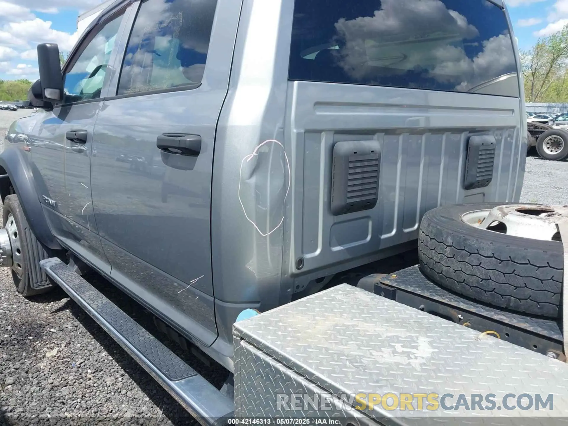 12 fotografías del automóvil dañado 3C7WRNEL0NG308372 RAM 5500 CHASSIS 2022