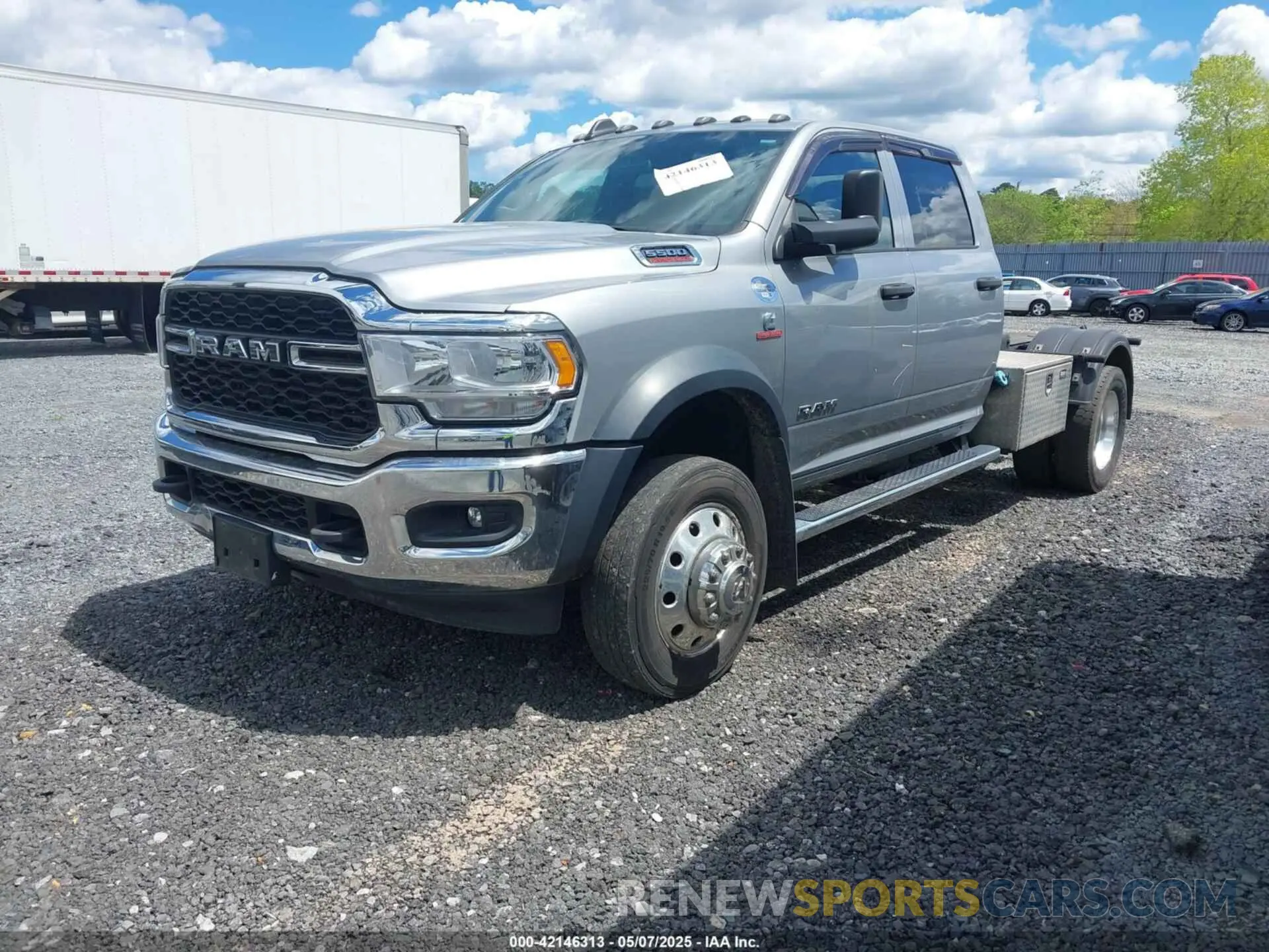 2 fotografías del automóvil dañado 3C7WRNEL0NG308372 RAM 5500 CHASSIS 2022