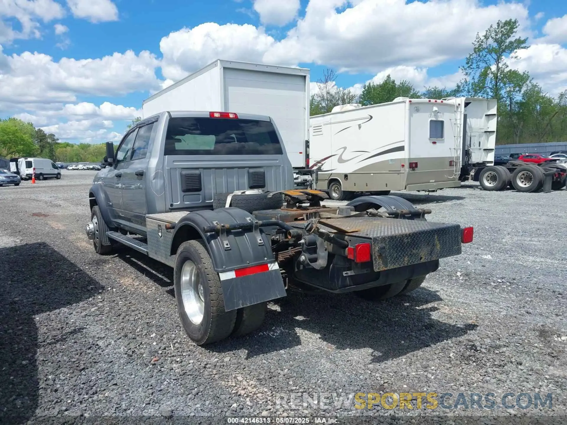 3 fotografías del automóvil dañado 3C7WRNEL0NG308372 RAM 5500 CHASSIS 2022
