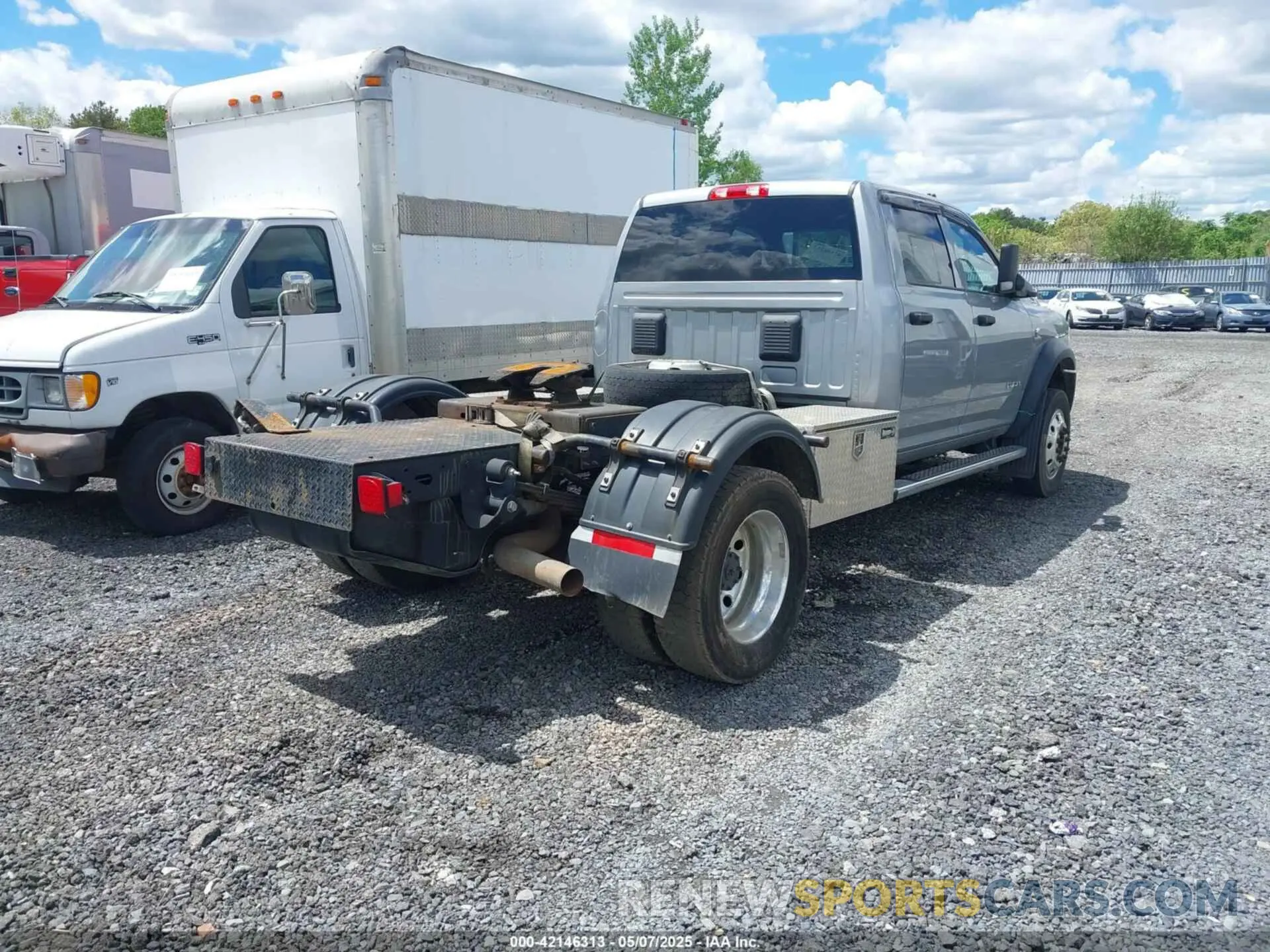4 fotografías del automóvil dañado 3C7WRNEL0NG308372 RAM 5500 CHASSIS 2022