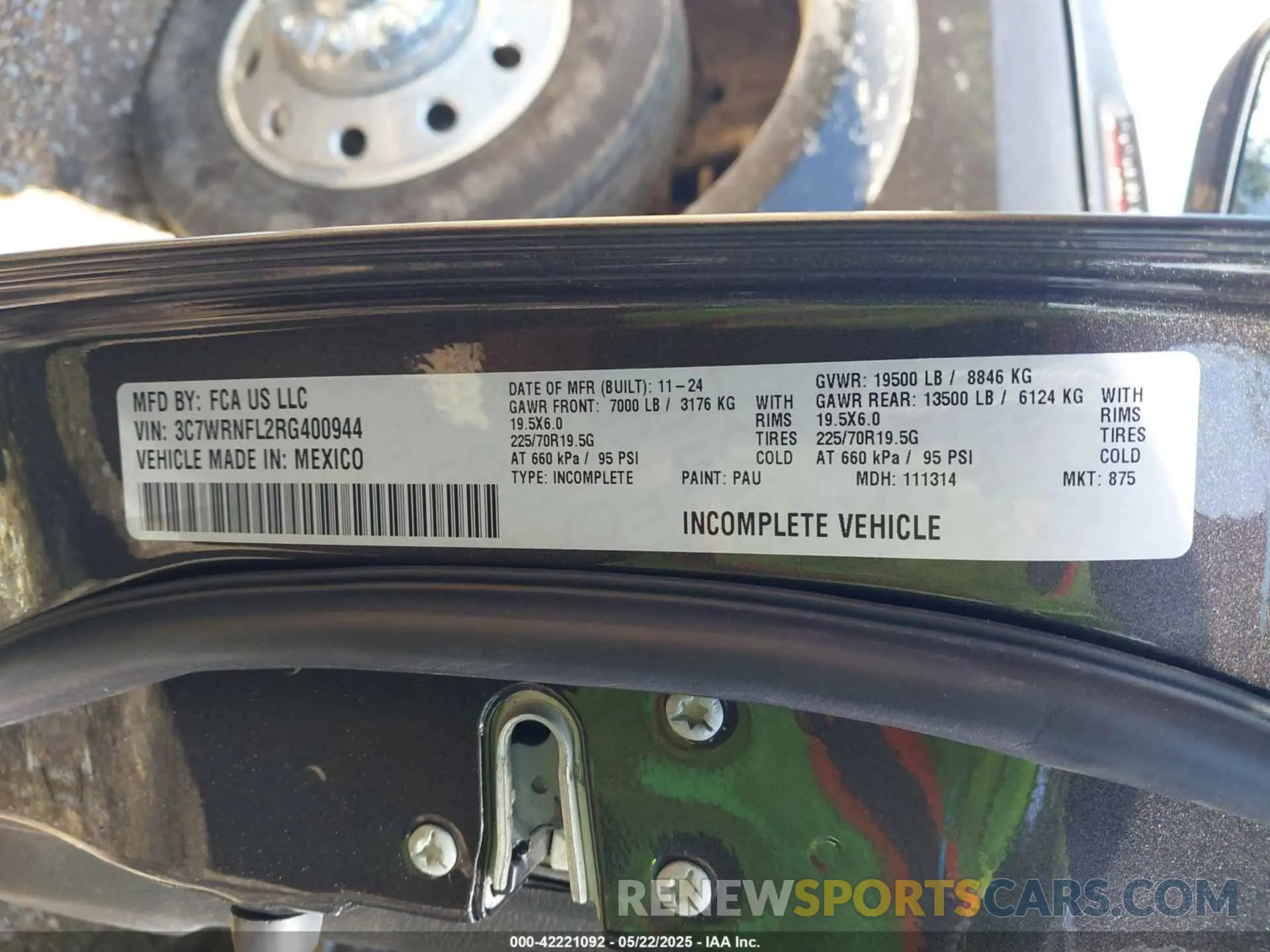 8 fotografías del automóvil dañado 3C7WRNFL2RG400944 RAM 5500 CHASSIS 2024