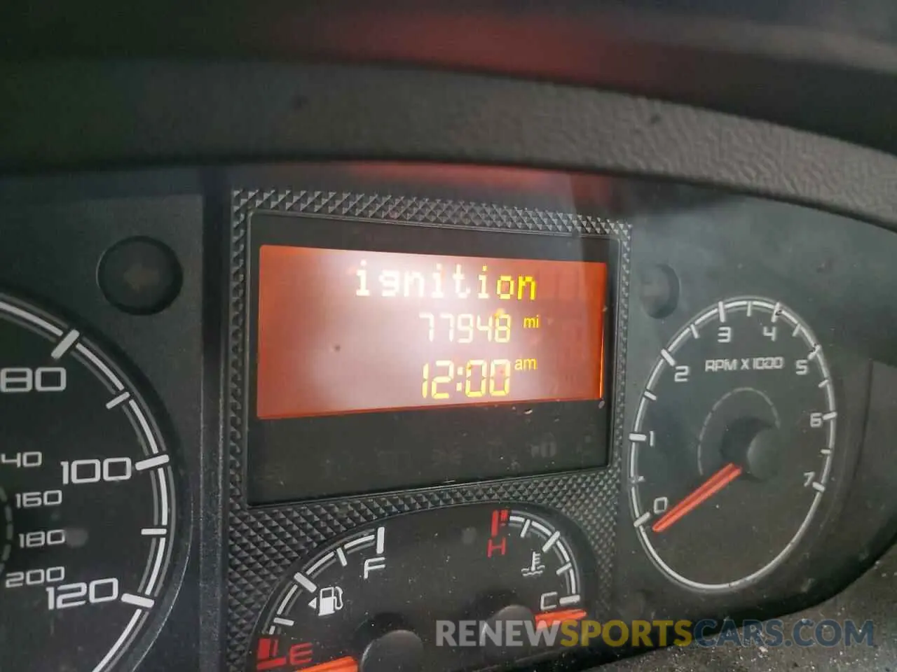9 fotografías del automóvil dañado 3C6TRVBG6KE533370 RAM All Models 2019
