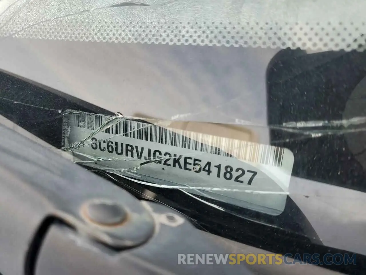 13 fotografías del automóvil dañado 3C6URVJG2KE541827 RAM All Models 2019