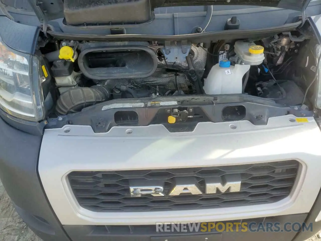 12 fotografías del automóvil dañado 3C6URVJG8KE555280 RAM All Models 2019