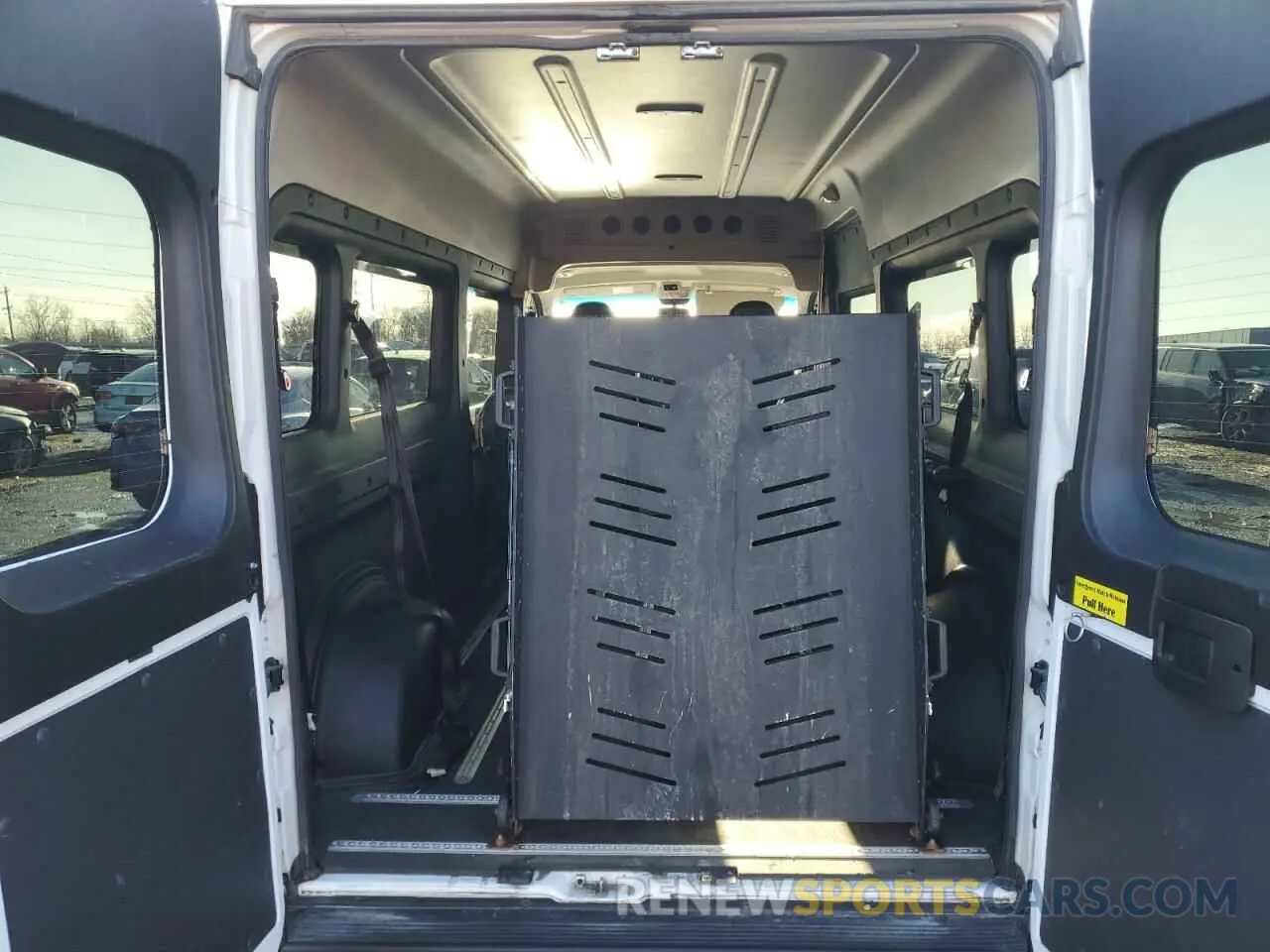 10 fotografías del automóvil dañado 3C6TRVPGXLE139204 RAM All Models 2020