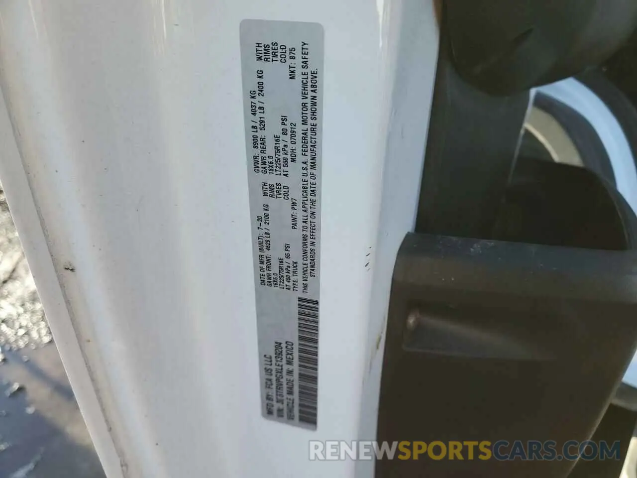 13 fotografías del automóvil dañado 3C6TRVPGXLE139204 RAM All Models 2020
