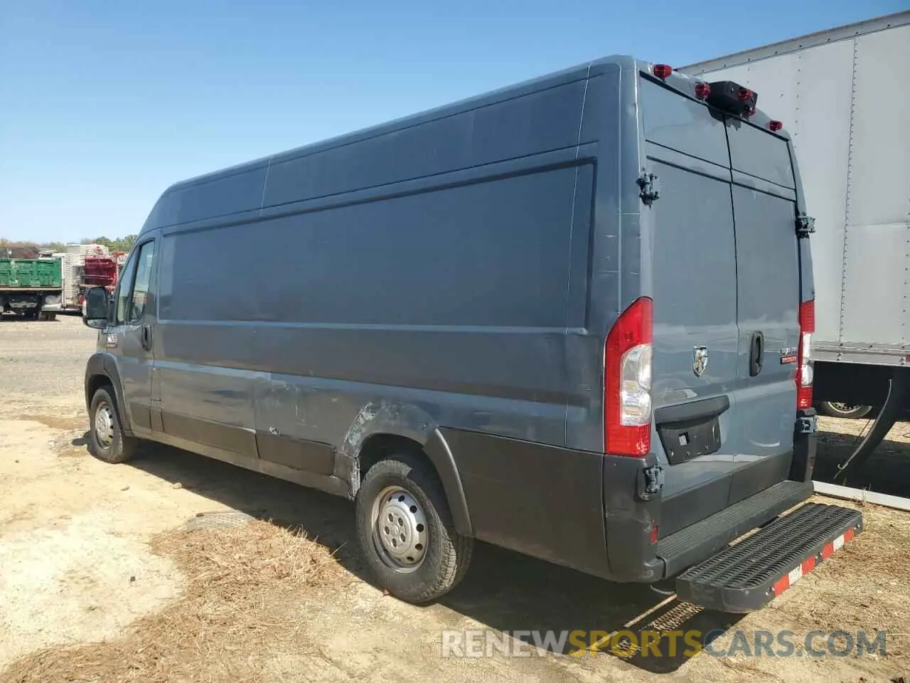 2 fotografías del automóvil dañado 3C6URVJG1LE108100 RAM All Models 2020