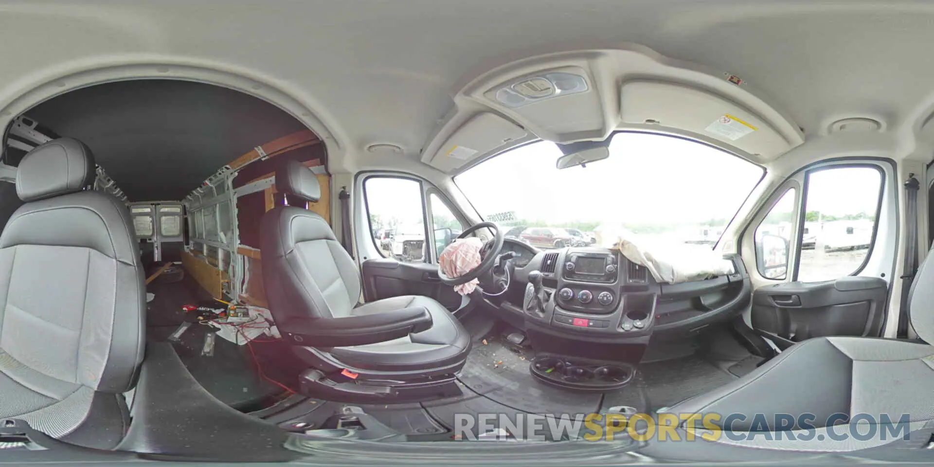 15 fotografías del automóvil dañado 3C6URVJG3LE105148 RAM All Models 2020