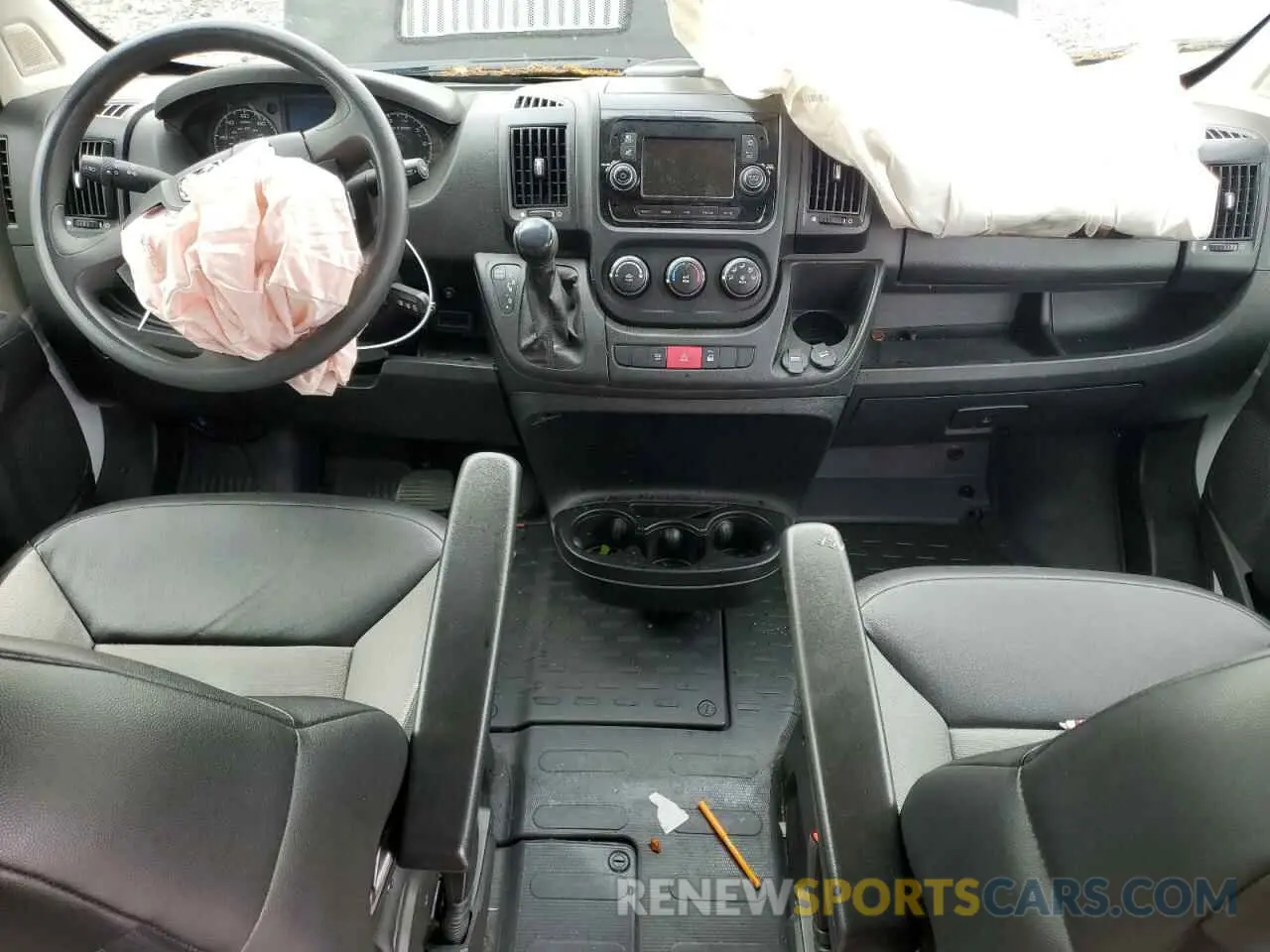 8 fotografías del automóvil dañado 3C6URVJG3LE105148 RAM All Models 2020