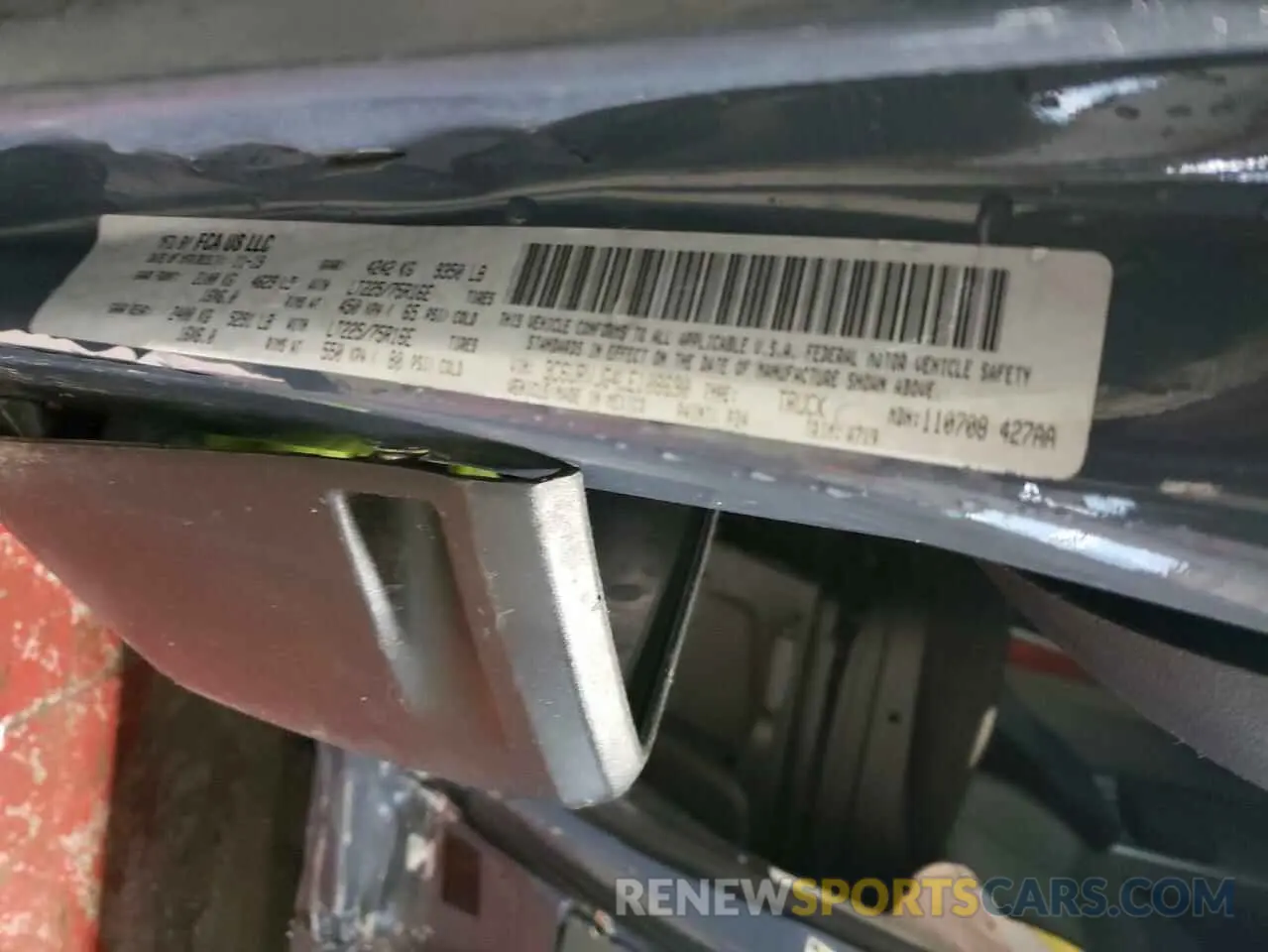 13 fotografías del automóvil dañado 3C6URVJG4LE108690 RAM All Models 2020