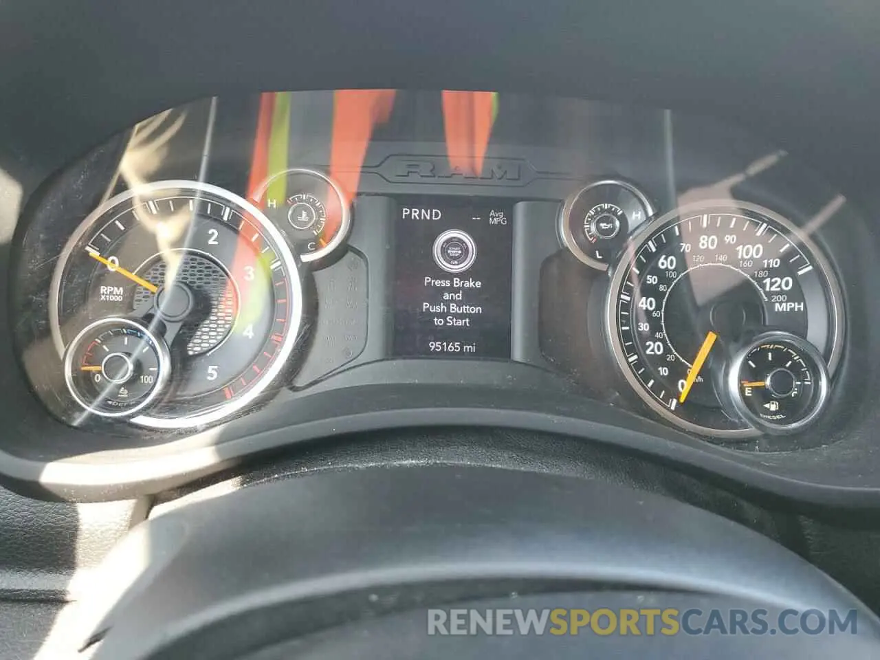 9 fotografías del automóvil dañado 3C7WRTCLXLG293822 RAM All Models 2020