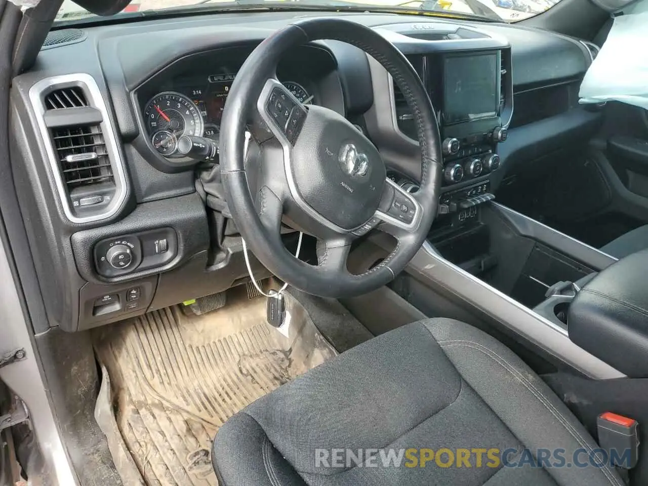 8 fotografías del automóvil dañado 1C6SRFFT2MN512202 RAM All Models 2021
