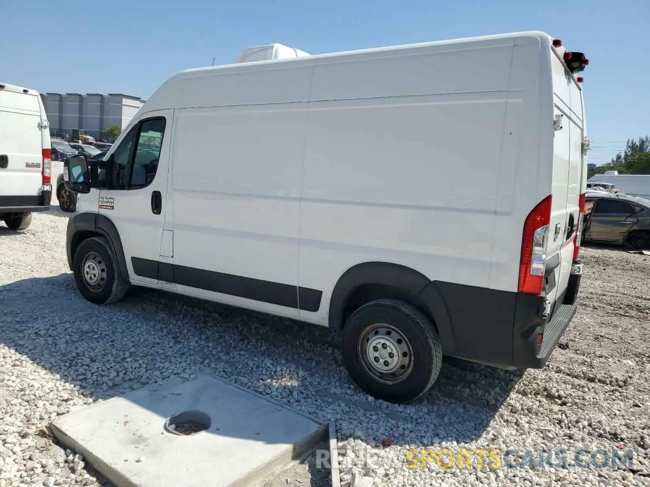 2 fotografías del automóvil dañado 3C6LRVCGXME507758 RAM All Models 2021