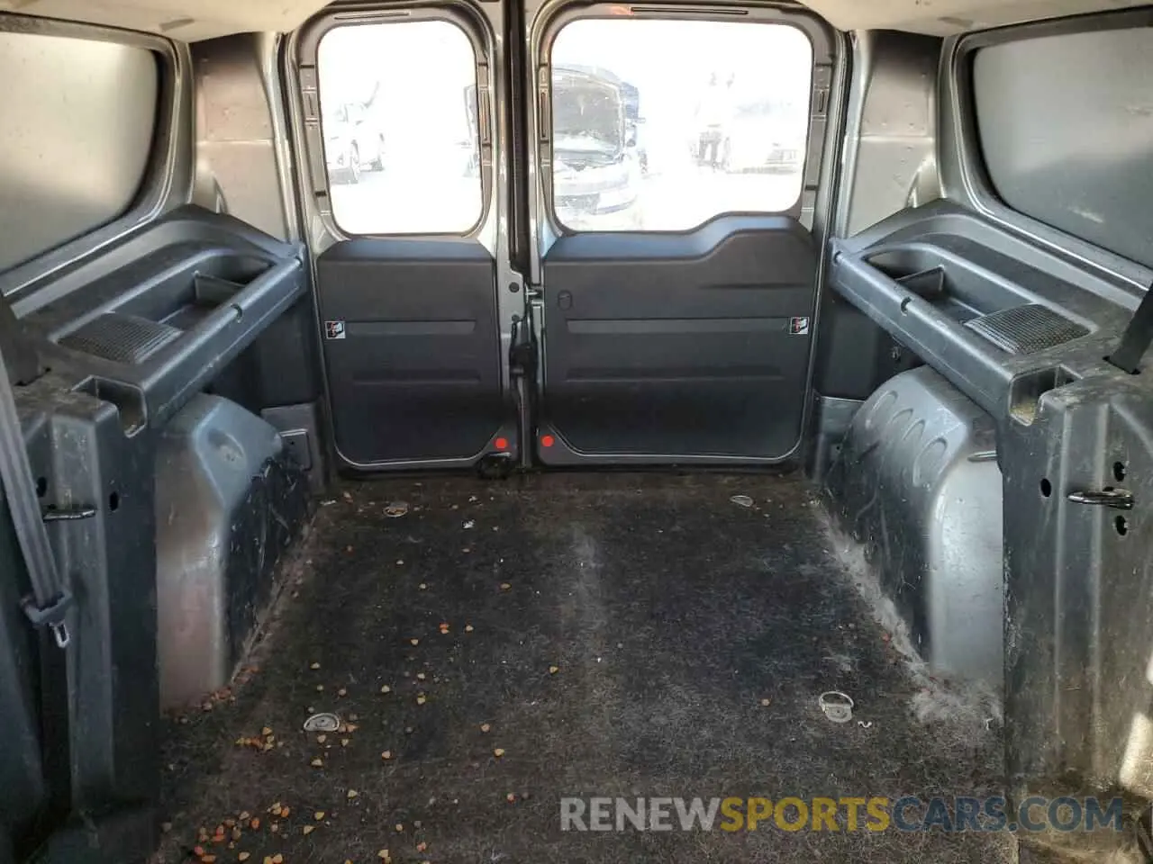 10 fotografías del automóvil dañado ZFBHRFBB1M6T24168 RAM All Models 2021