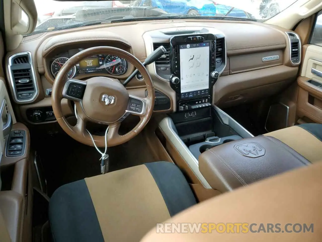 8 fotografías del automóvil dañado 3C6UR5FL5NG228396 RAM All Models 2022
