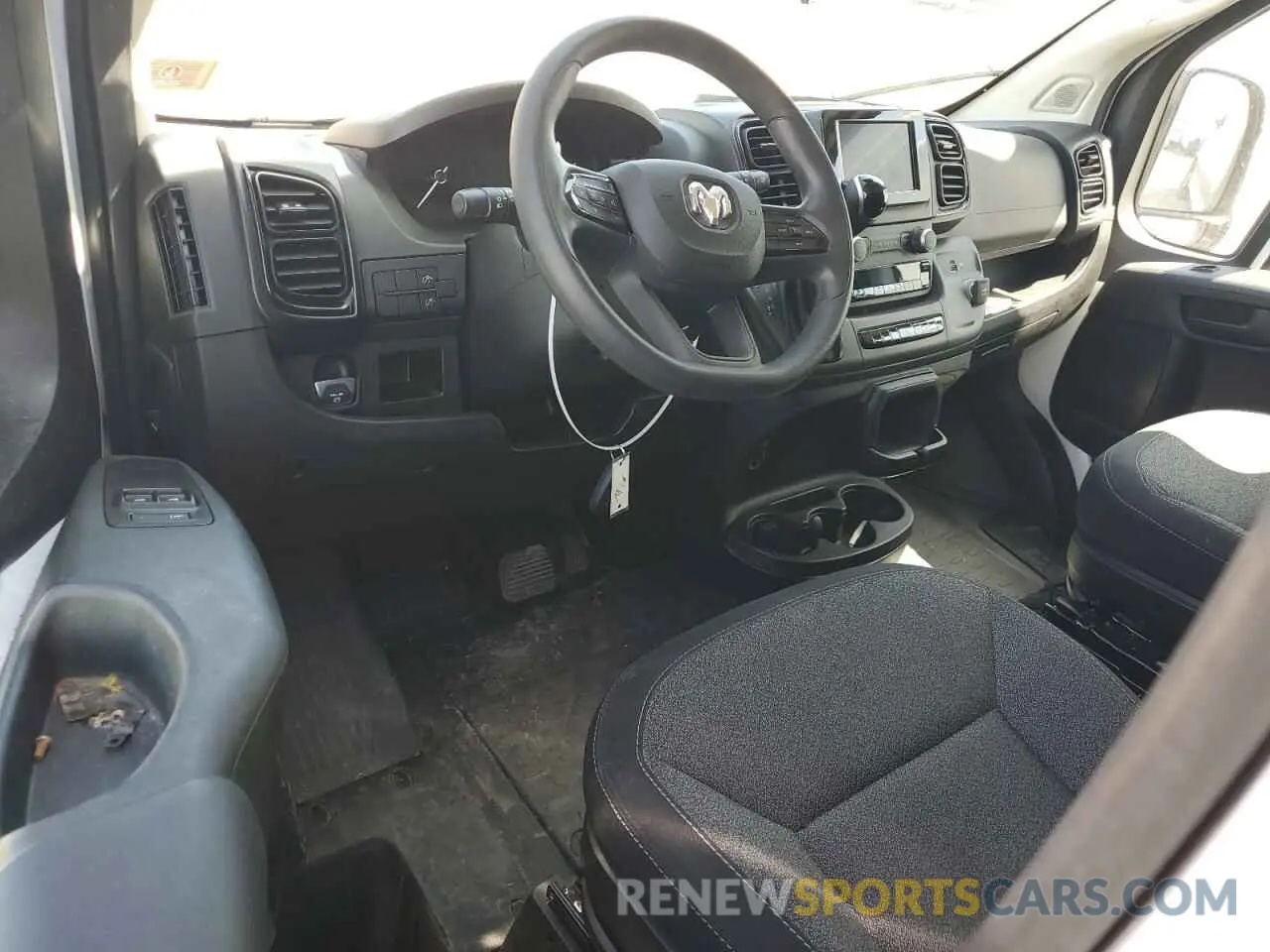 8 fotografías del automóvil dañado 3C6LRVAG5PE583718 RAM All Models 2023