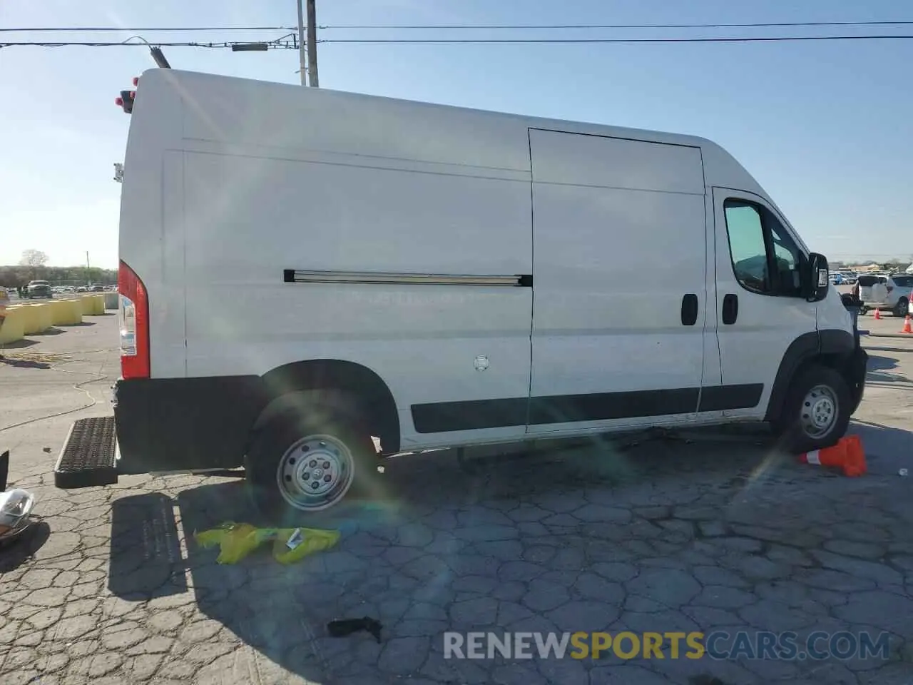 3 fotografías del automóvil dañado 3C6LRVDG0PE506220 RAM All Models 2023