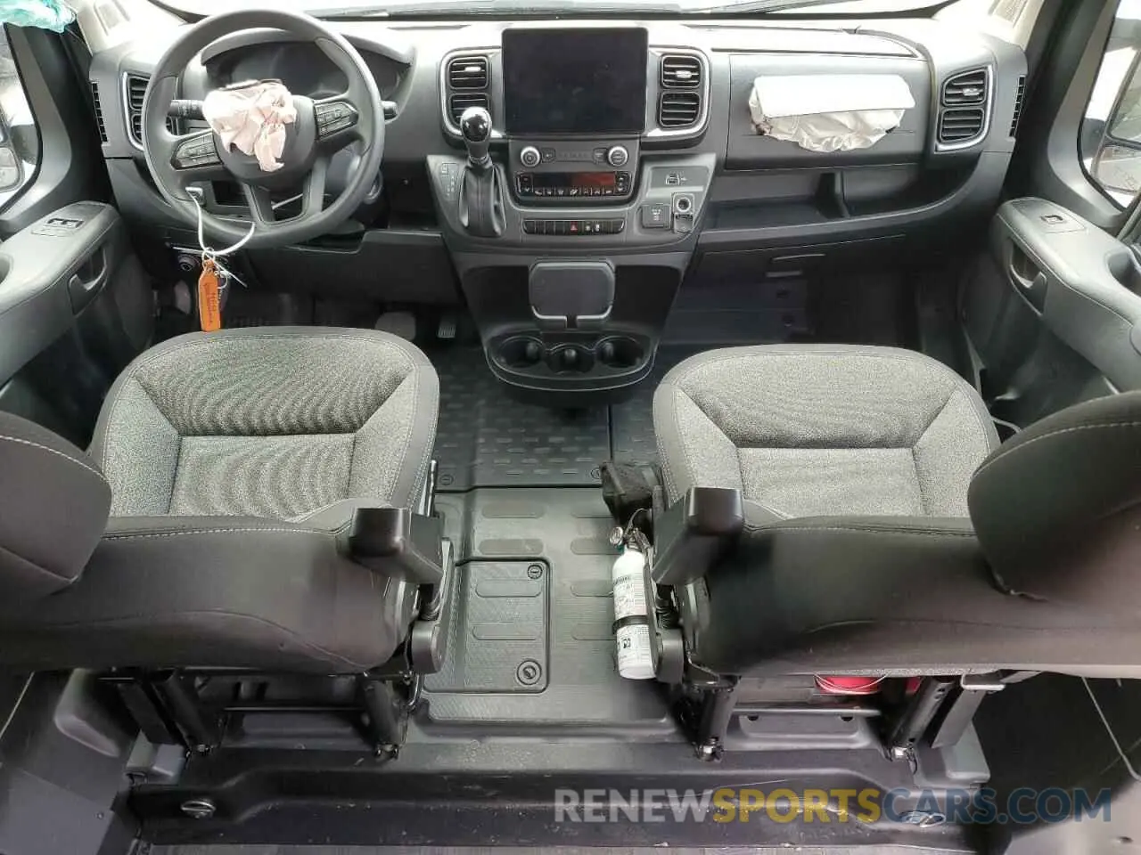 8 fotografías del automóvil dañado 3C6LRVPGXPE543013 RAM All Models 2023