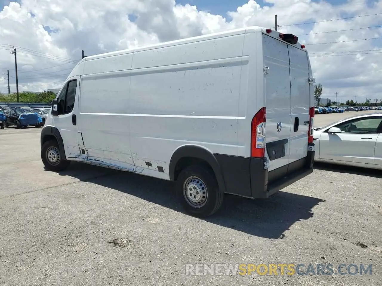 2 fotografías del automóvil dañado 3C6LRVDG1RE114141 RAM All Models 2024
