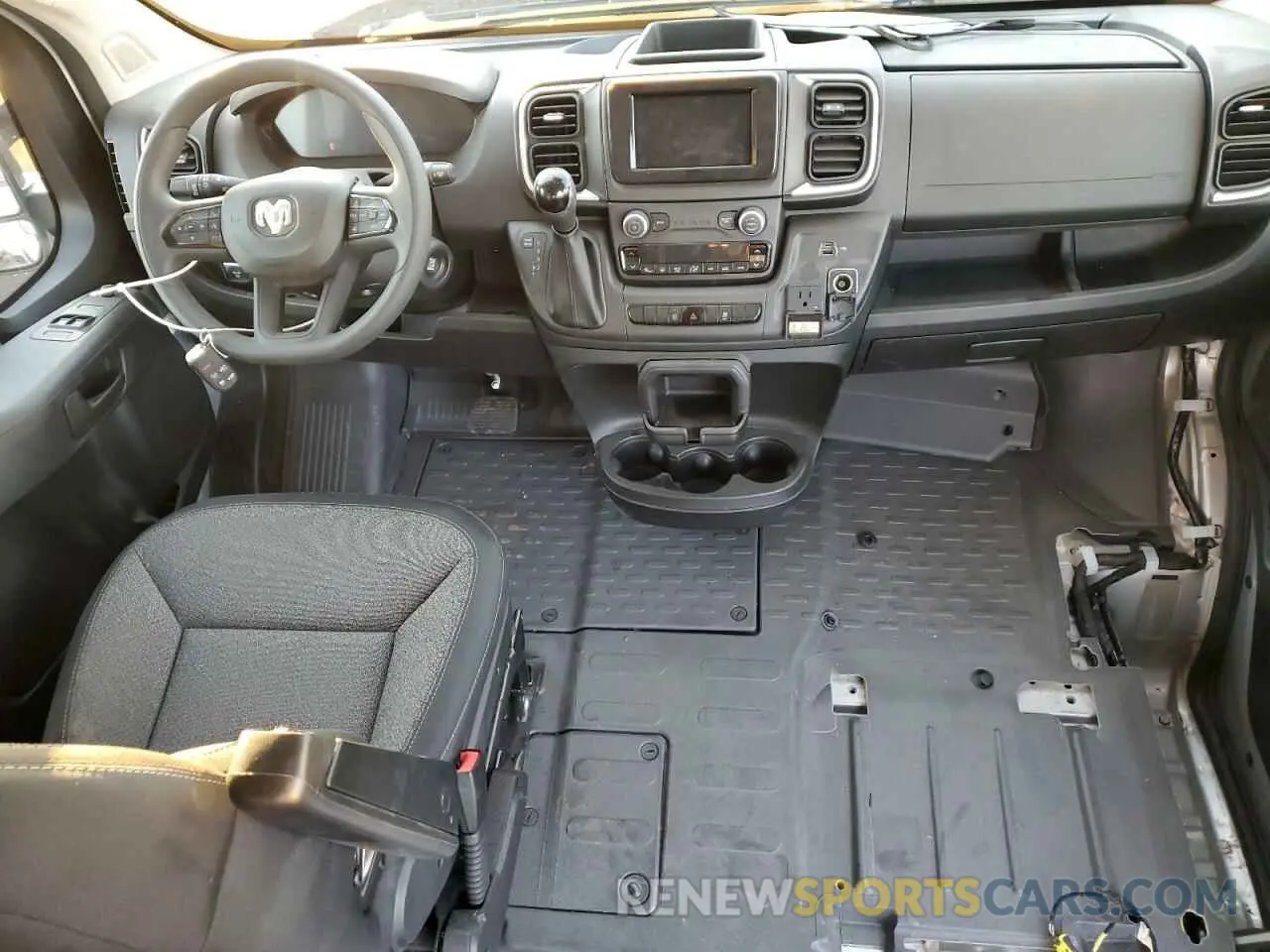 8 fotografías del automóvil dañado 3C6LRVDG7RE116511 RAM All Models 2024
