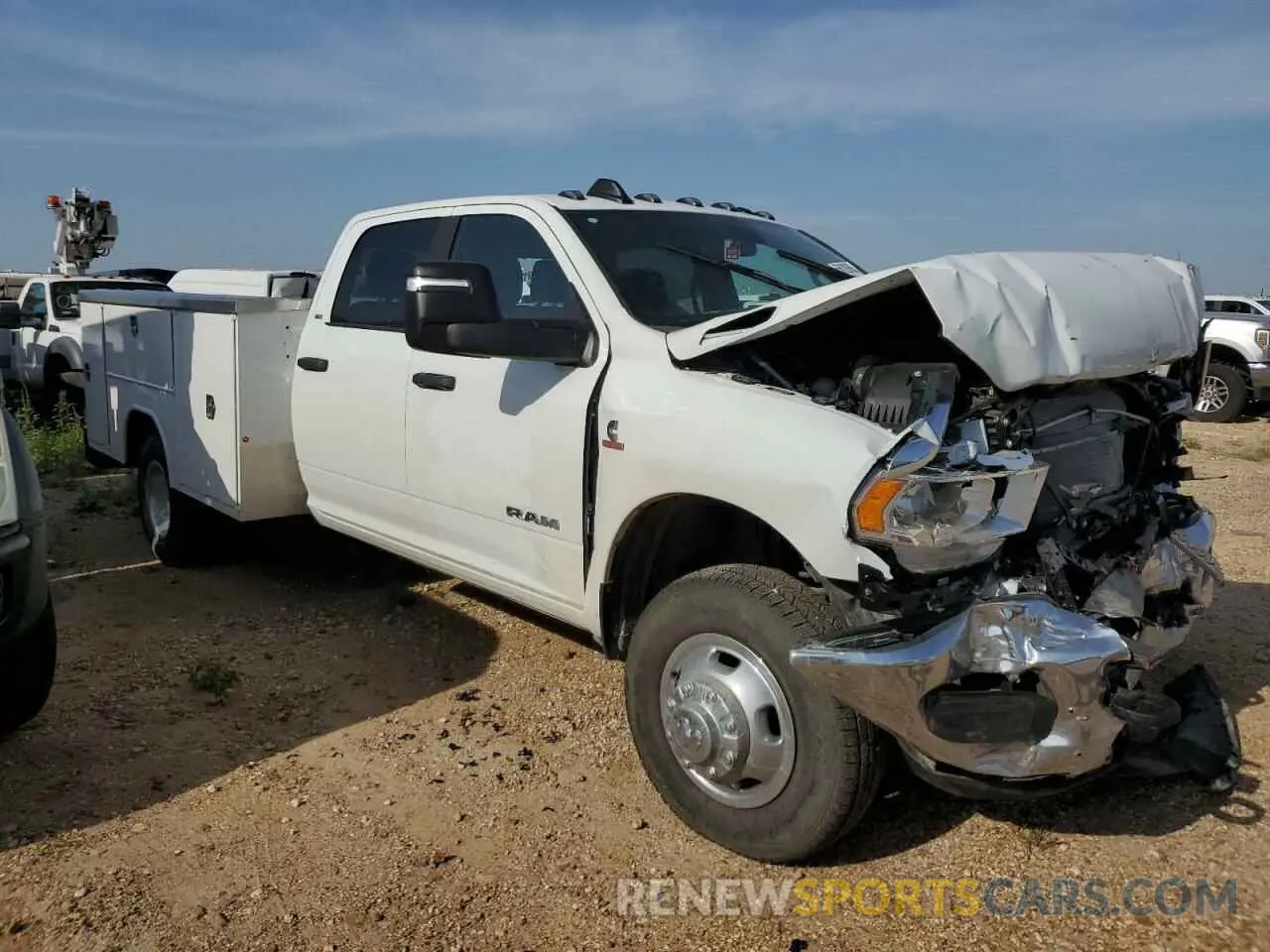 4 fotografías del automóvil dañado 3C7WRTCLXRG248842 RAM All Models 2024