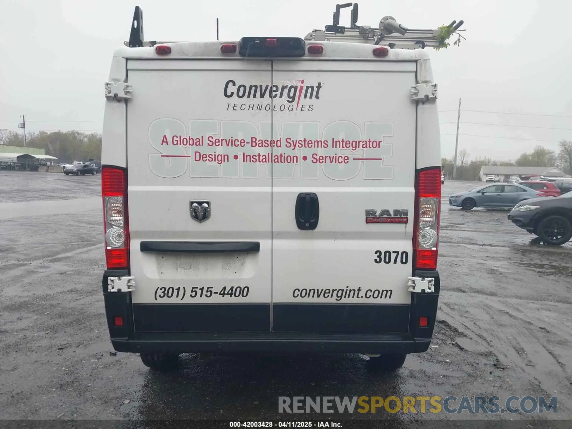 16 fotografías del automóvil dañado 3C6TRVAG2KE555836 RAM PROMASTER 1500 2019