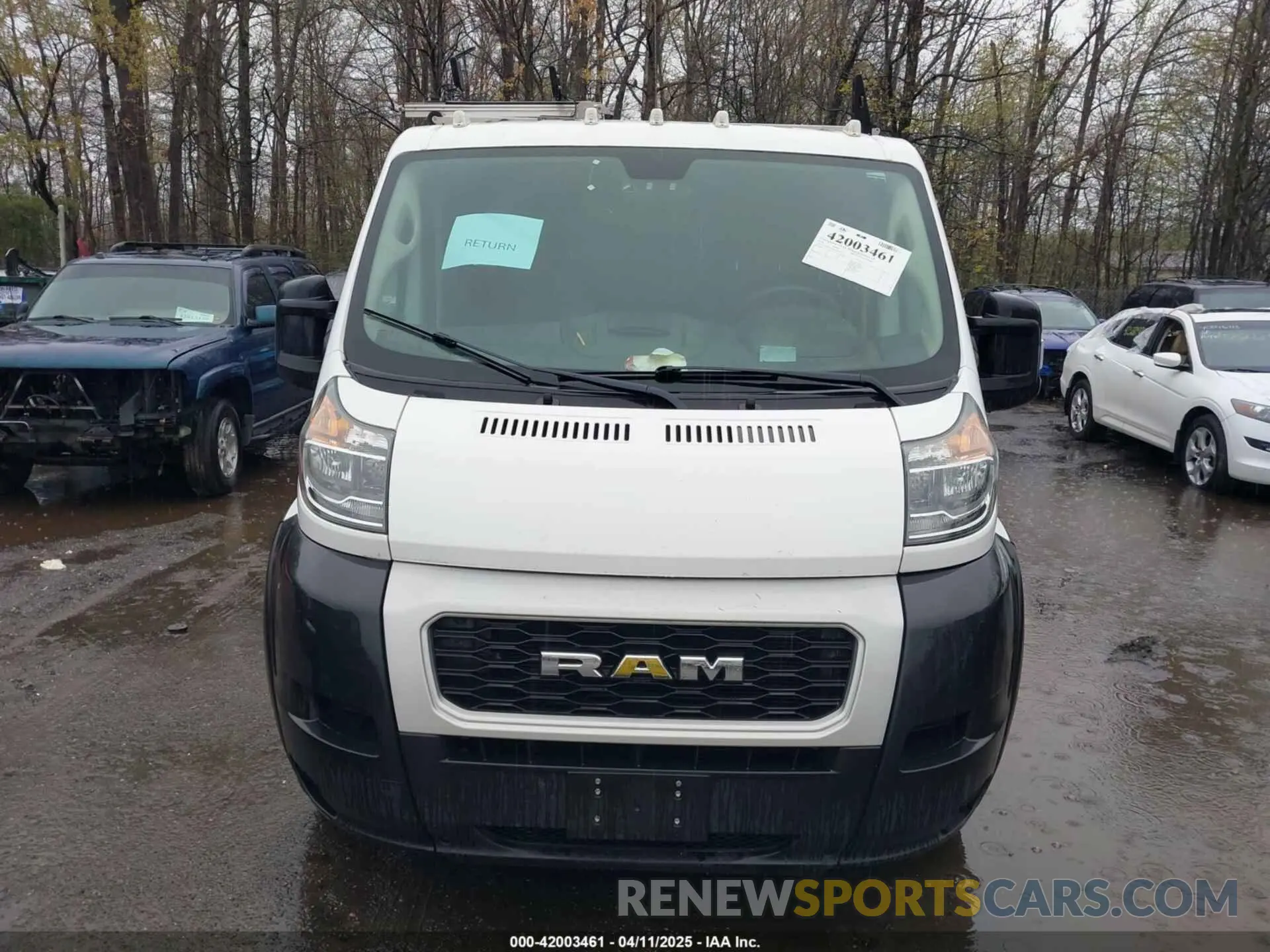 12 fotografías del automóvil dañado 3C6TRVAG9KE555834 RAM PROMASTER 1500 2019