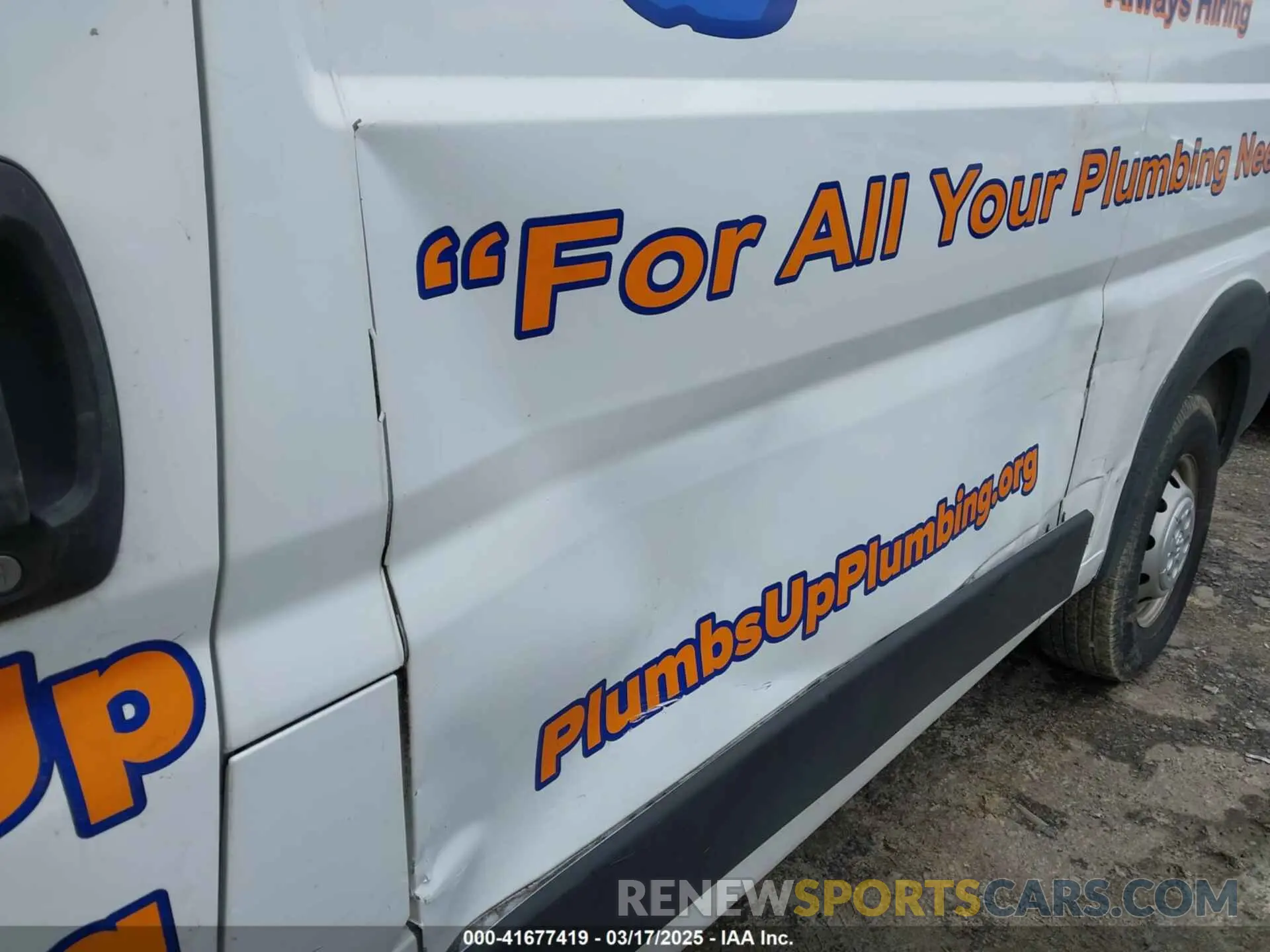 17 fotografías del automóvil dañado 3C6TRVBG3KE532824 RAM PROMASTER 1500 2019