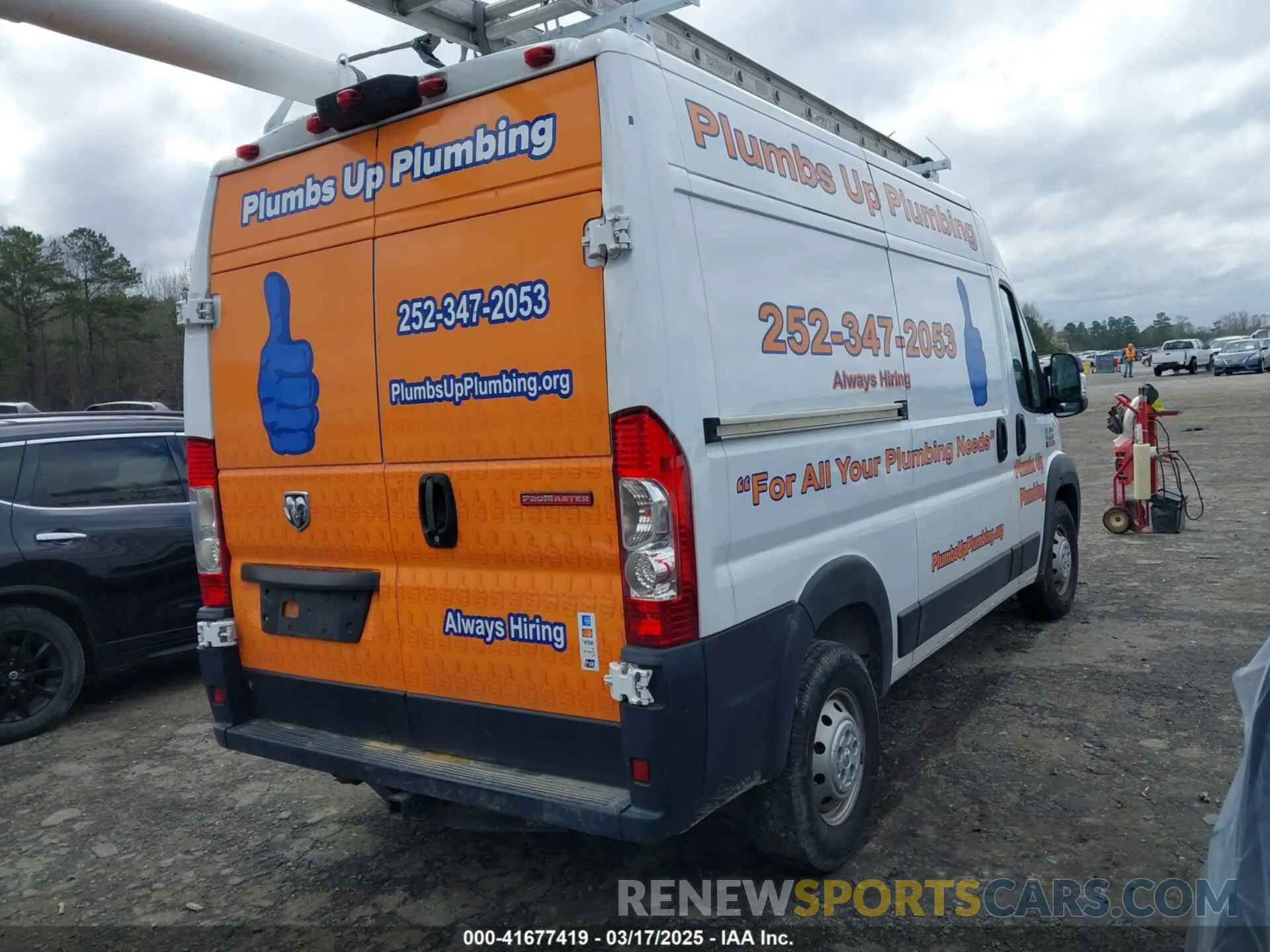 4 fotografías del automóvil dañado 3C6TRVBG3KE532824 RAM PROMASTER 1500 2019