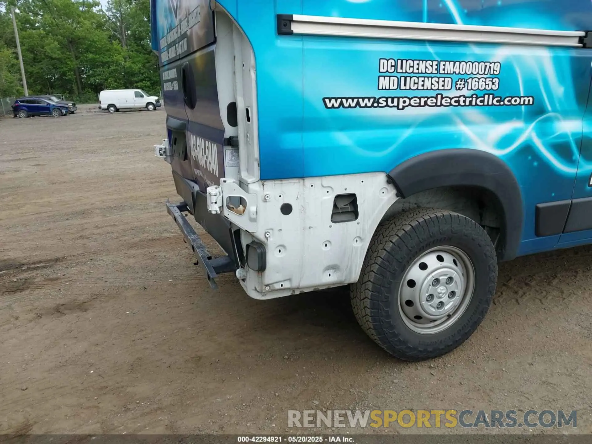 6 fotografías del automóvil dañado 3C6TRVBG5KE565887 RAM PROMASTER 1500 2019