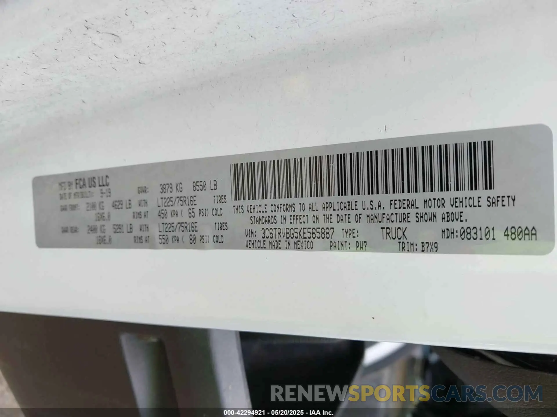 9 fotografías del automóvil dañado 3C6TRVBG5KE565887 RAM PROMASTER 1500 2019