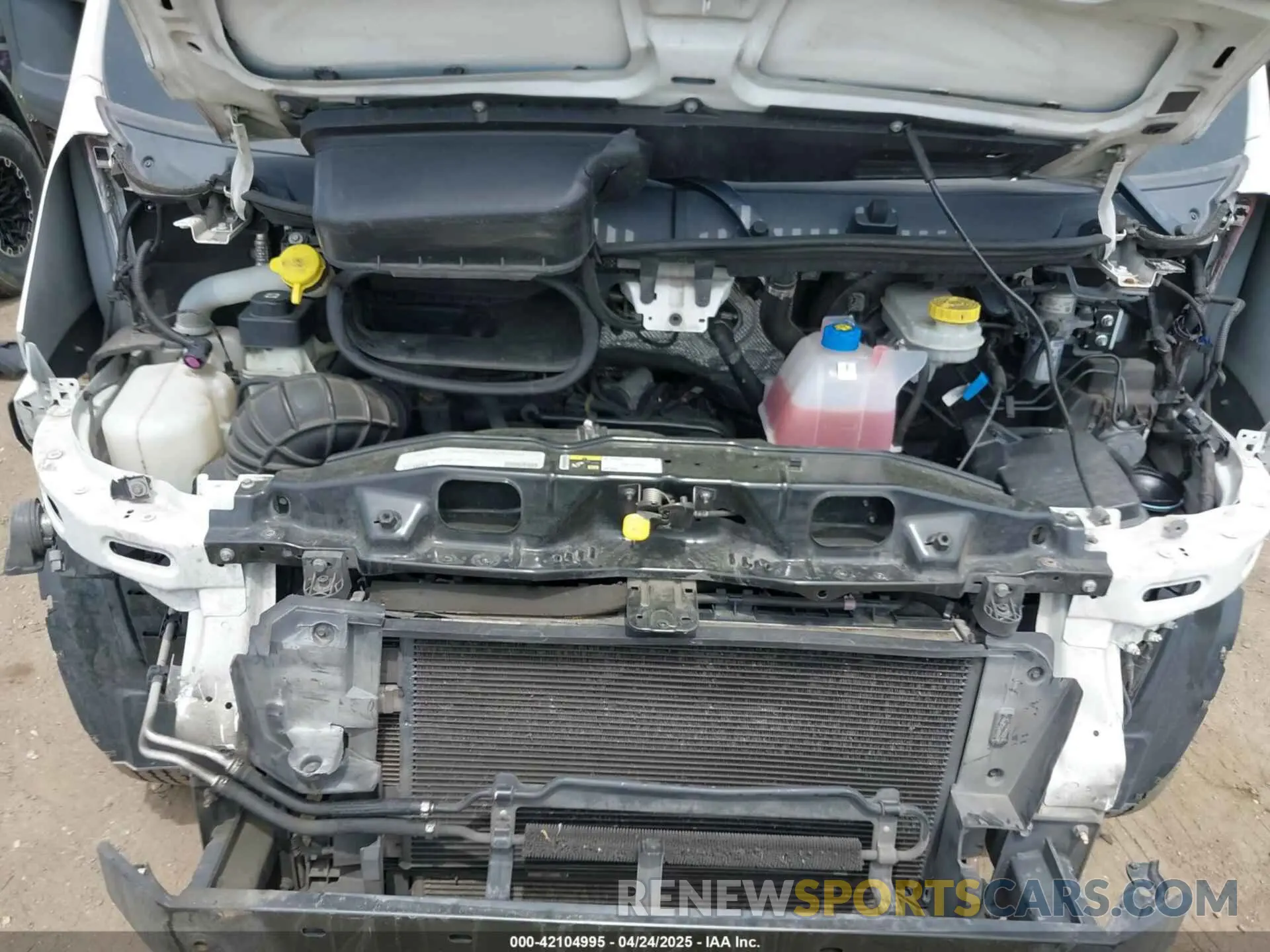10 fotografías del automóvil dañado 3C6TRVBG7KE525665 RAM PROMASTER 1500 2019