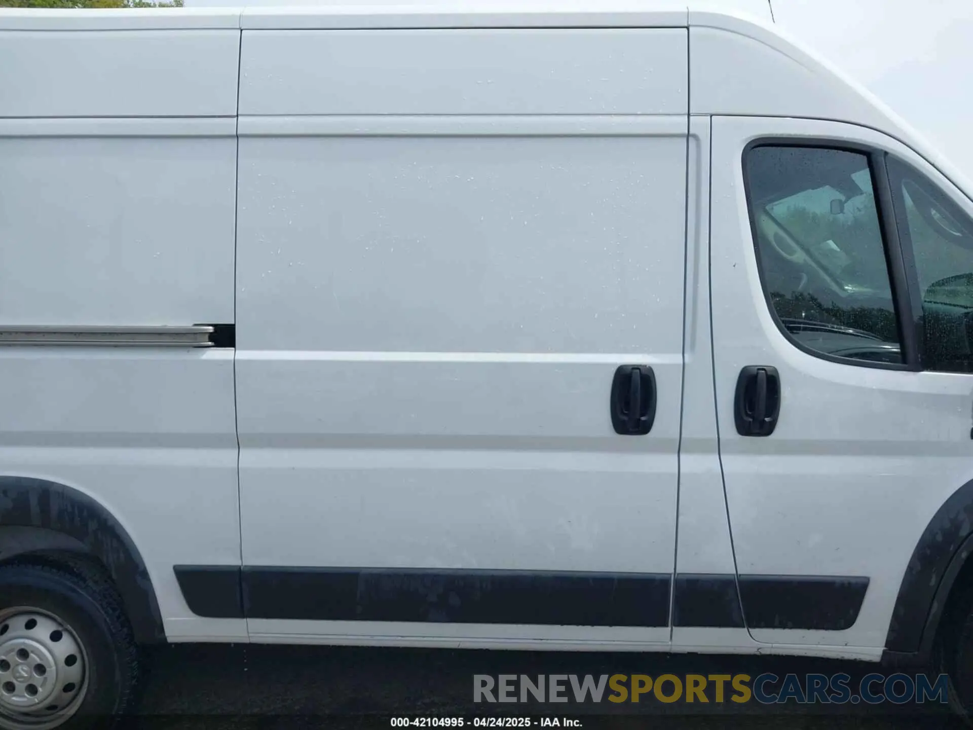 14 fotografías del automóvil dañado 3C6TRVBG7KE525665 RAM PROMASTER 1500 2019