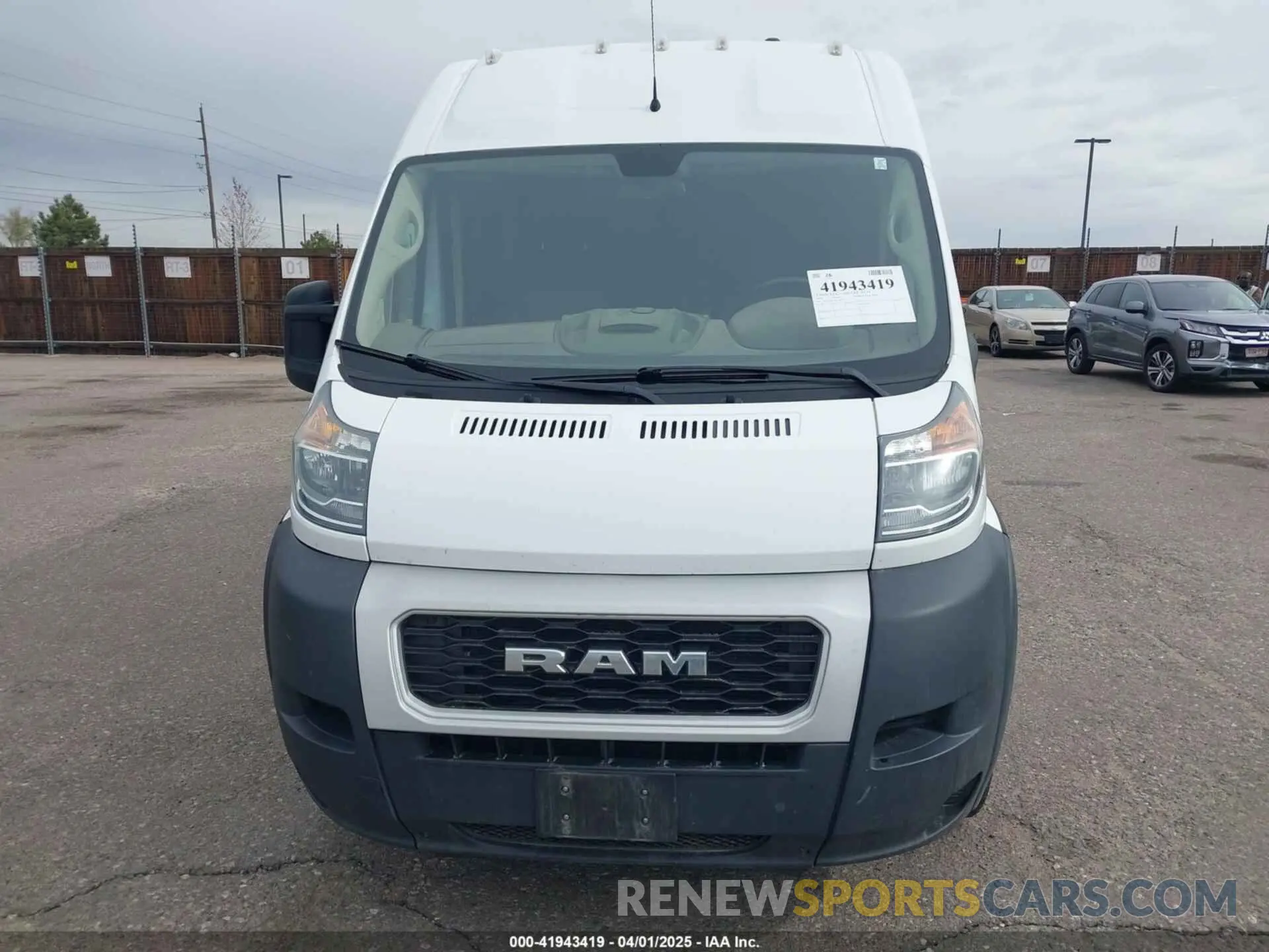 13 fotografías del automóvil dañado 3C6TRVBGXKE557171 RAM PROMASTER 1500 2019
