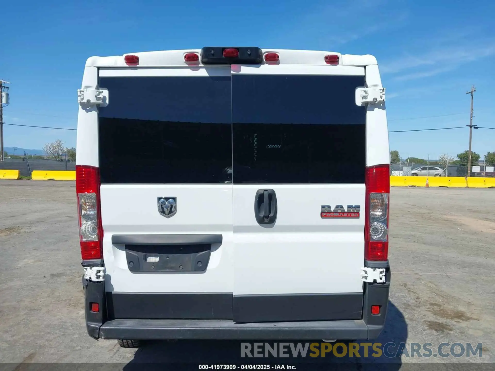 17 fotografías del automóvil dañado 3C6TRVNG2KE535158 RAM PROMASTER 1500 2019