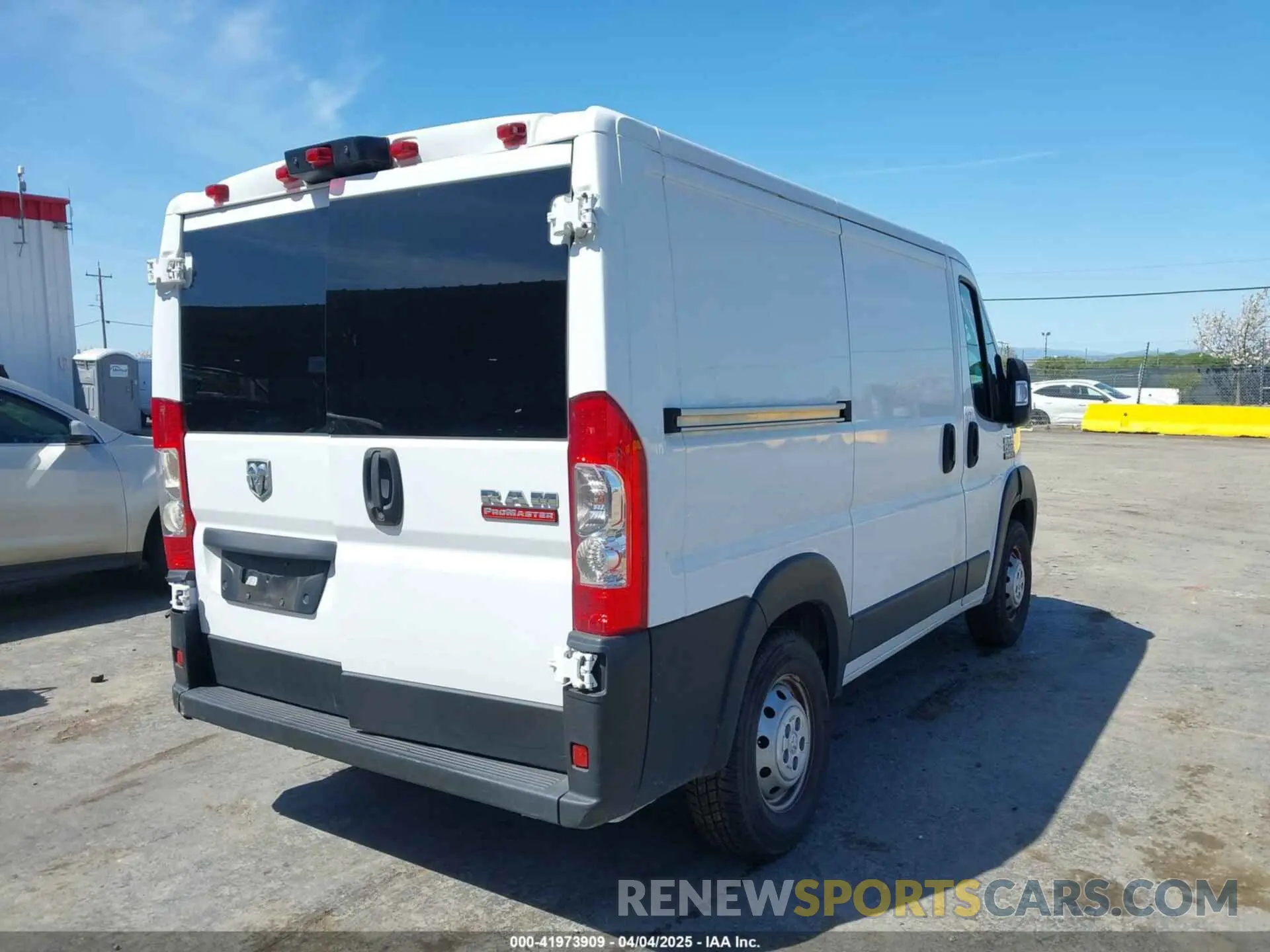 4 fotografías del automóvil dañado 3C6TRVNG2KE535158 RAM PROMASTER 1500 2019