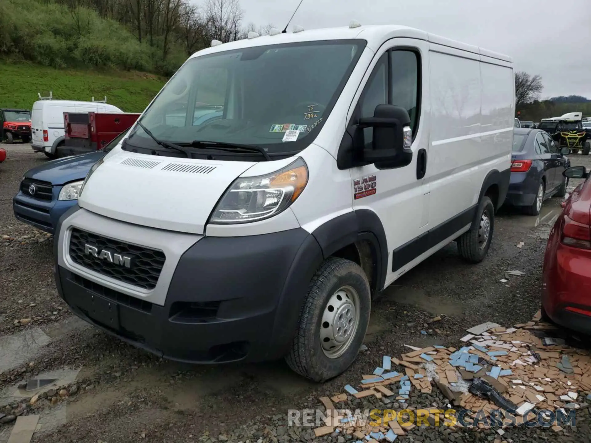 10 fotografías del automóvil dañado 3C6TRVNG6KE522560 RAM PROMASTER 1500 2019