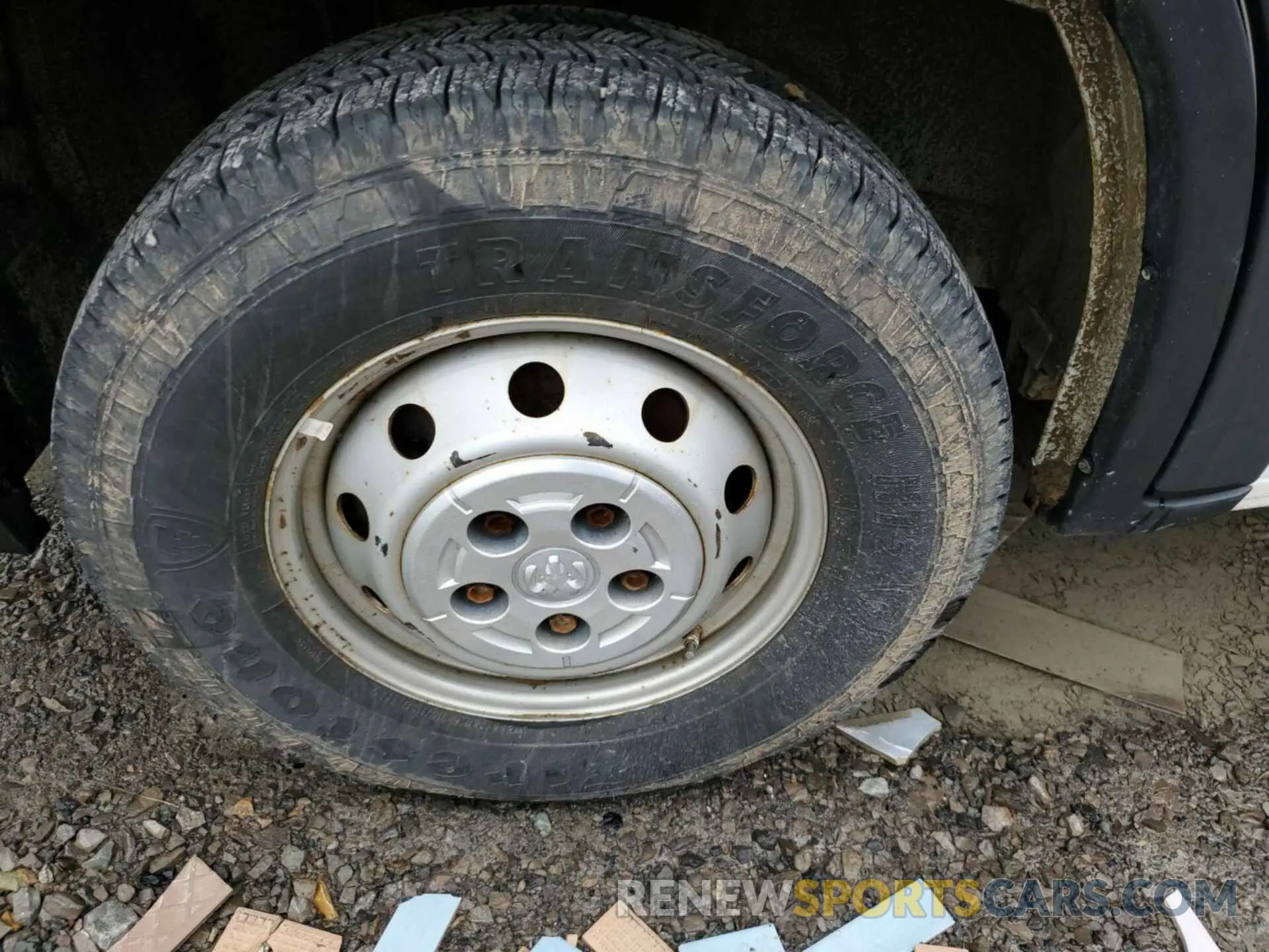 16 fotografías del automóvil dañado 3C6TRVNG6KE522560 RAM PROMASTER 1500 2019