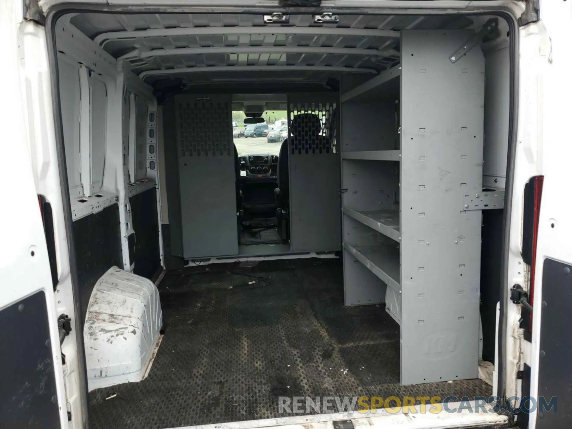 18 fotografías del automóvil dañado 3C6TRVNG6KE522560 RAM PROMASTER 1500 2019