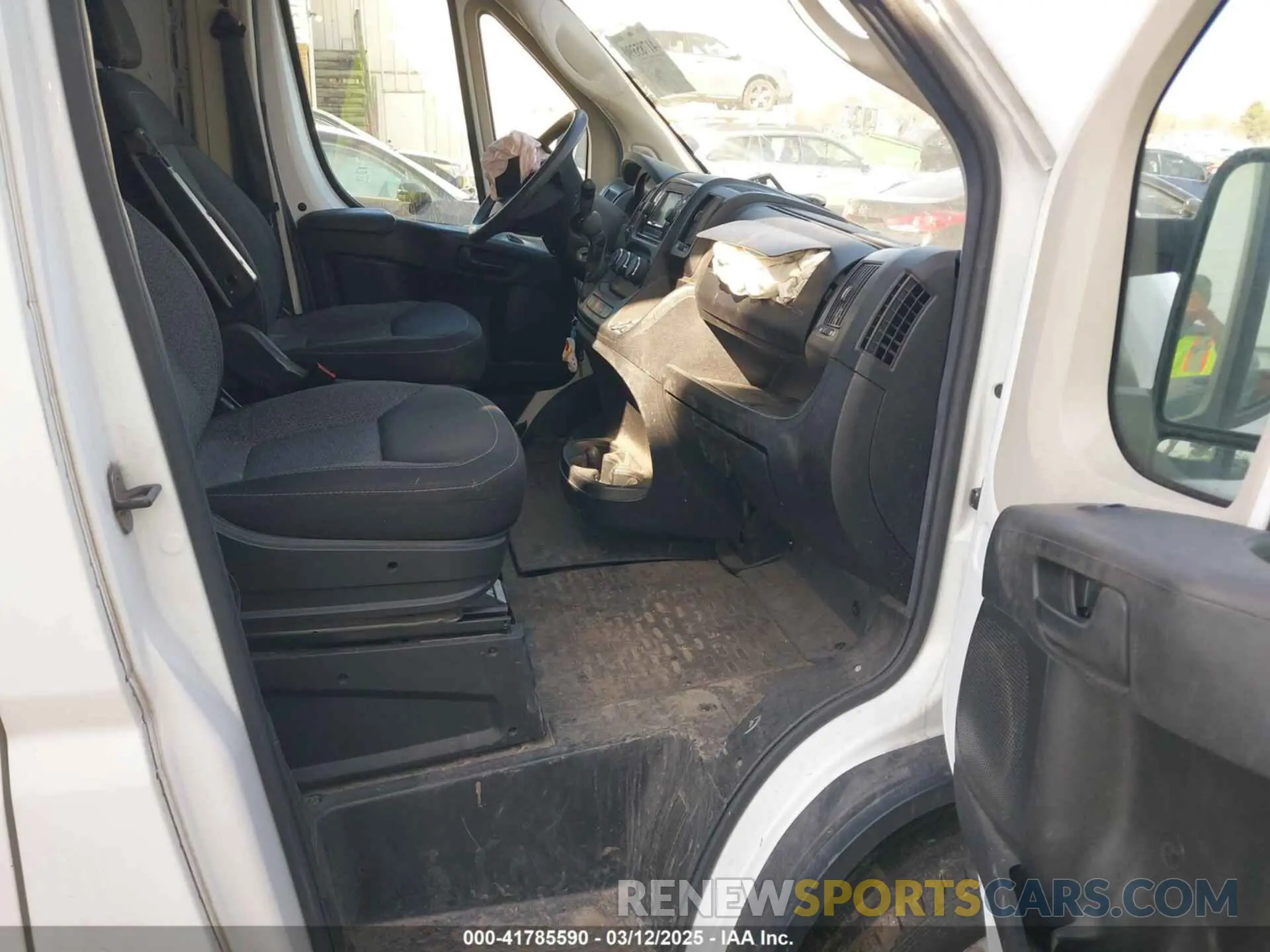 5 fotografías del automóvil dañado 3C6TRVBG6LE114033 RAM PROMASTER 1500 2020