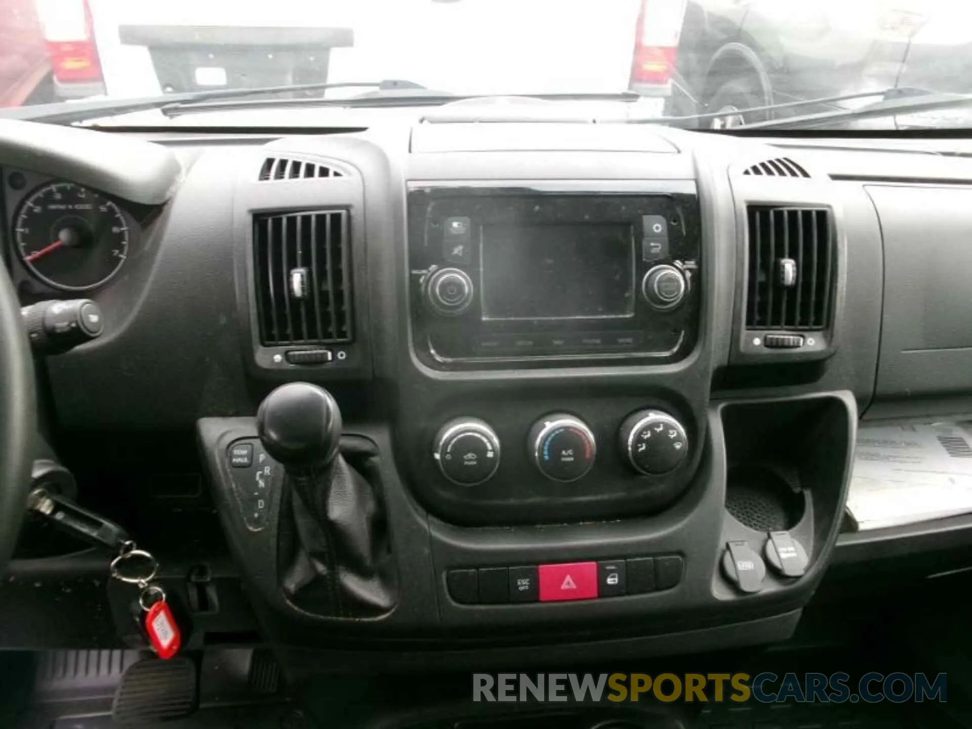 7 fotografías del automóvil dañado 3C6TRVNG7LE122766 RAM PROMASTER 1500 2020