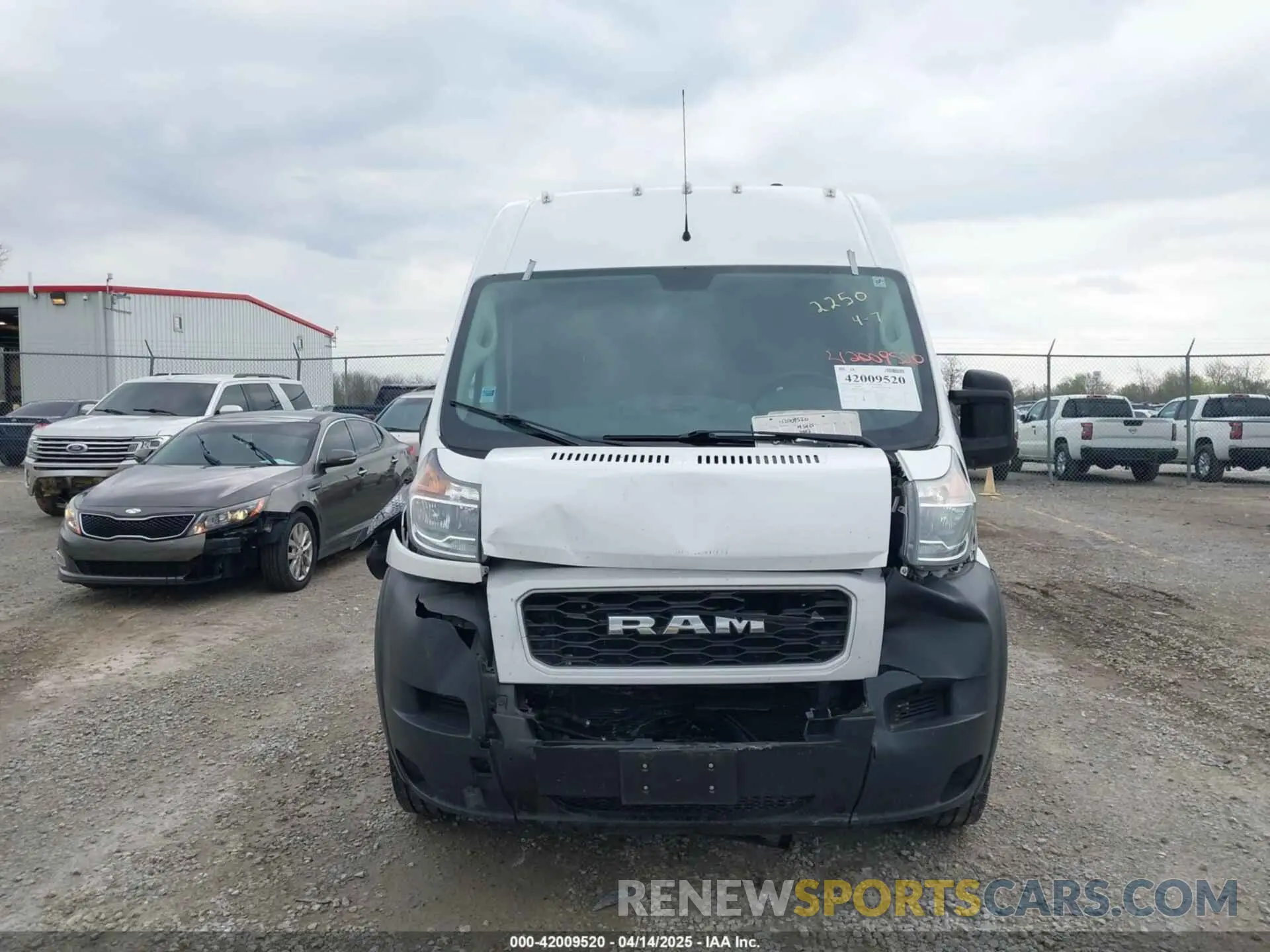 12 fotografías del automóvil dañado 3C6LRVBG8ME512250 RAM PROMASTER 1500 2021