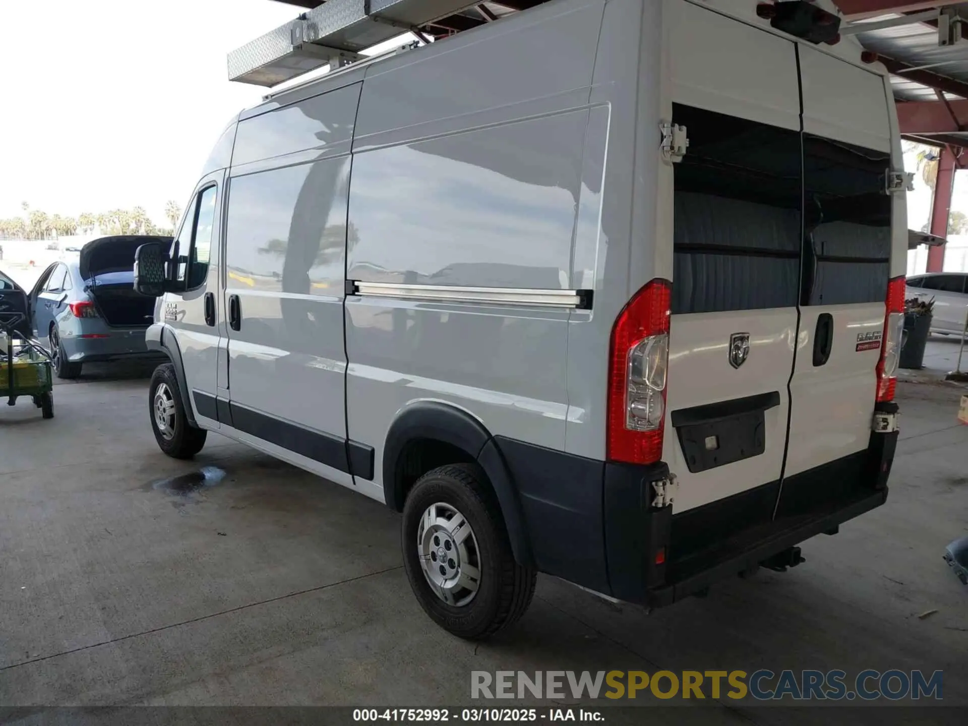 3 fotografías del automóvil dañado 3C6LRVBG6NE118795 RAM PROMASTER 1500 2022