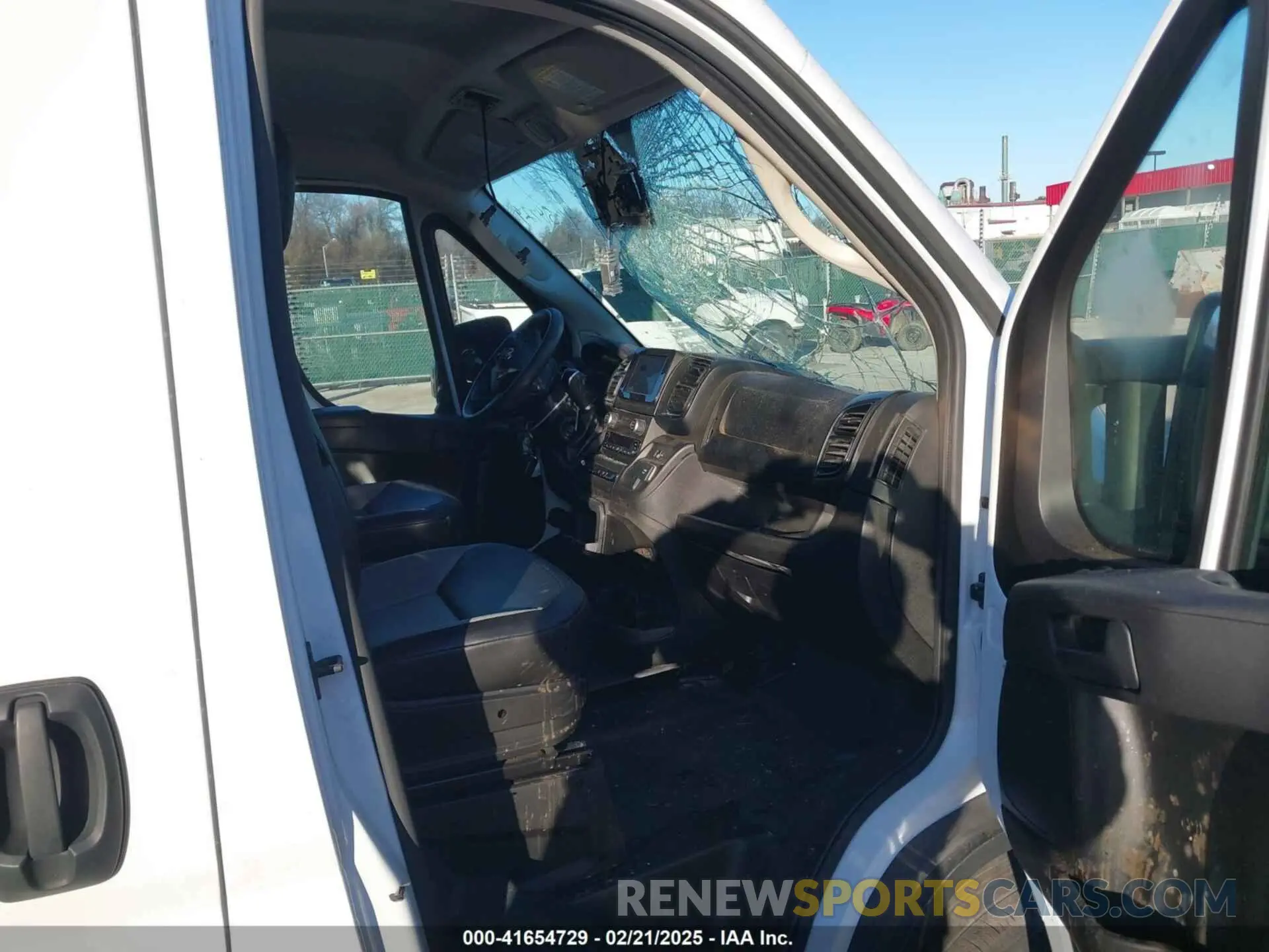 5 fotografías del automóvil dañado 3C6LRVAG2PE540096 RAM PROMASTER 1500 2023