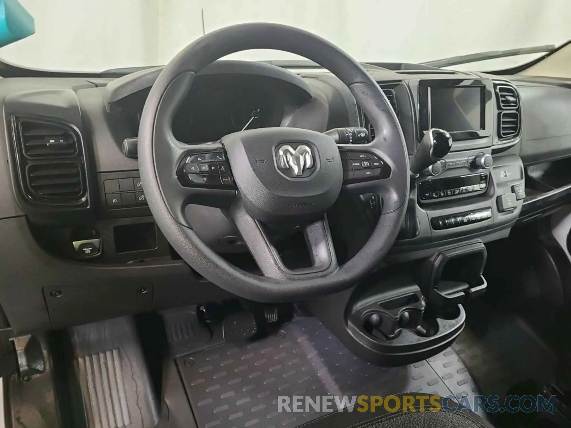17 fotografías del automóvil dañado 3C6LRVAG7PE571246 RAM PROMASTER 1500 2023