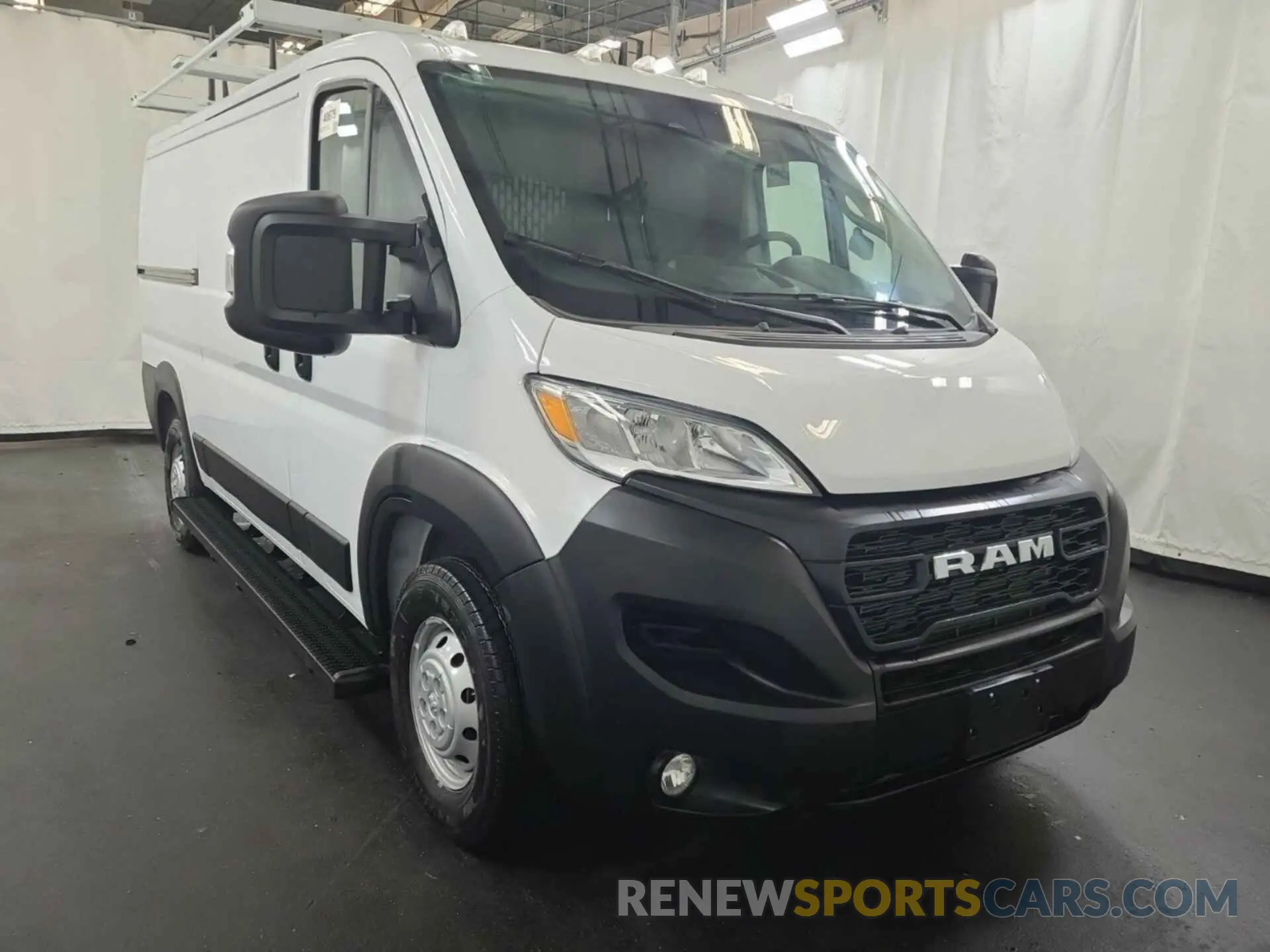 26 fotografías del automóvil dañado 3C6LRVAG7PE571246 RAM PROMASTER 1500 2023